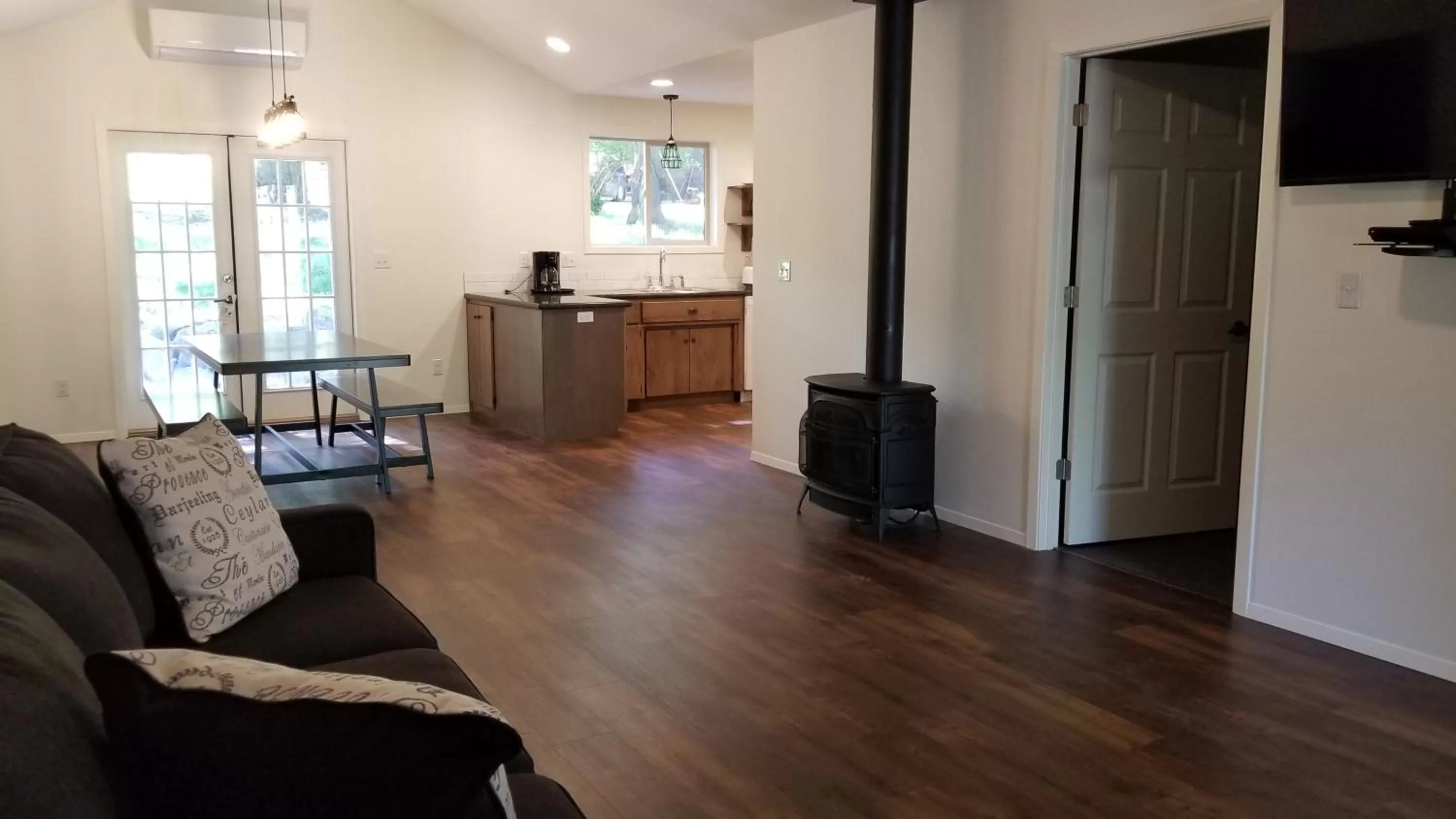 Kitchen or kitchenette in Eagle Cap Chalets