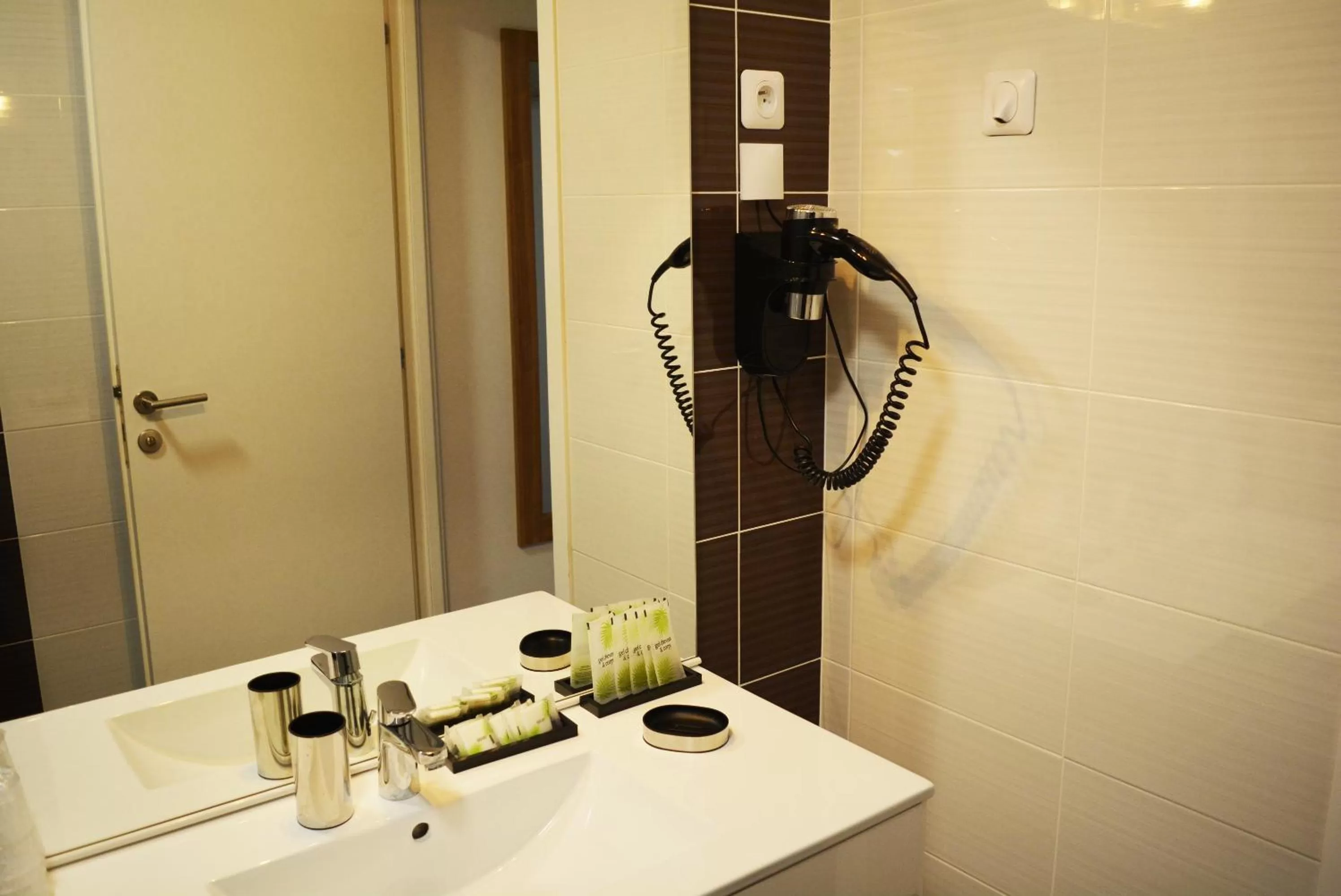 Bathroom in Le Grand Hôtel Molière