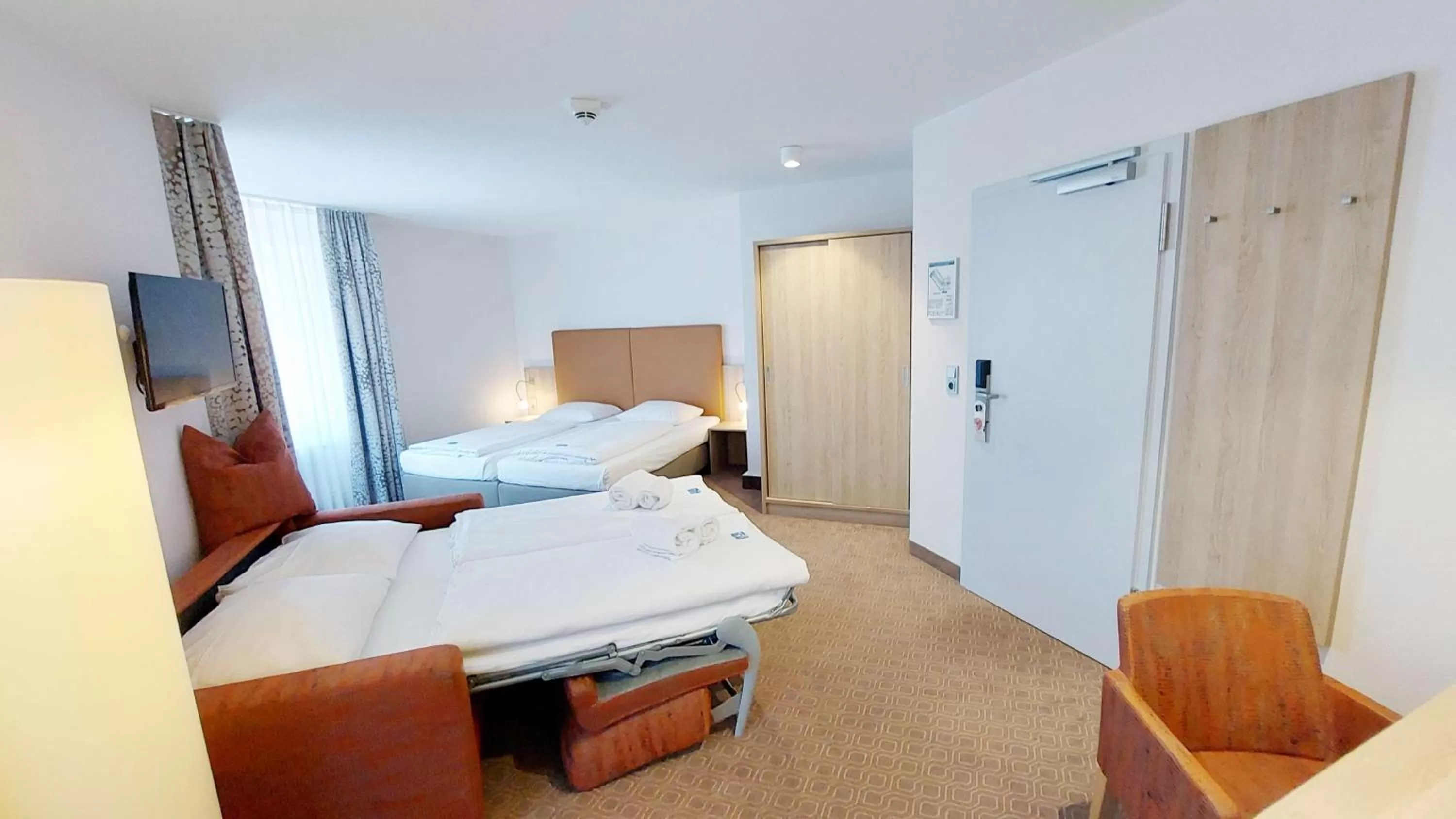 Bedroom, Bed in GHOTEL hotel & living Kiel