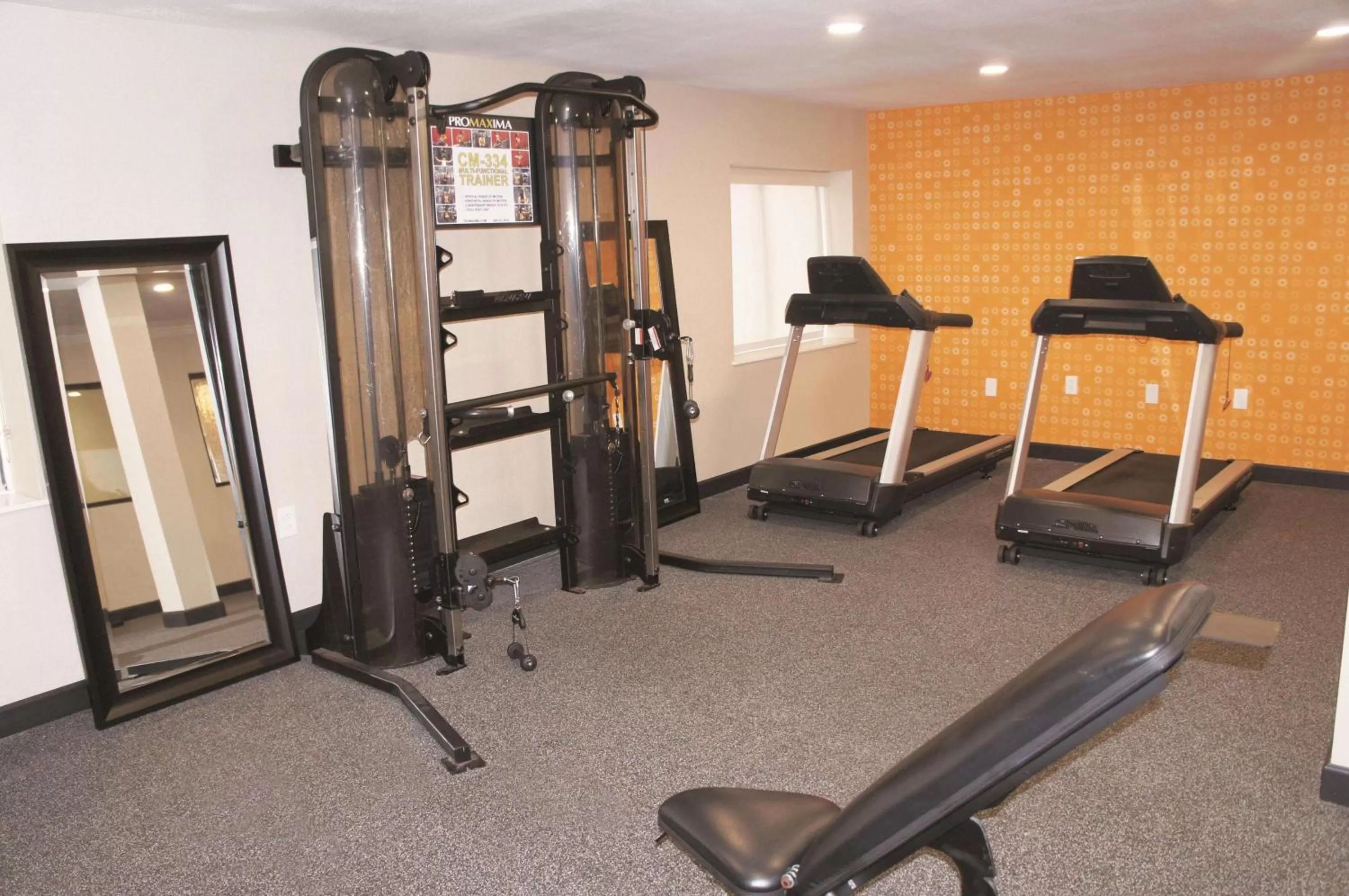Fitness centre/facilities in La Quinta Inn by Wyndham St. Louis Hazelwood - Airport North