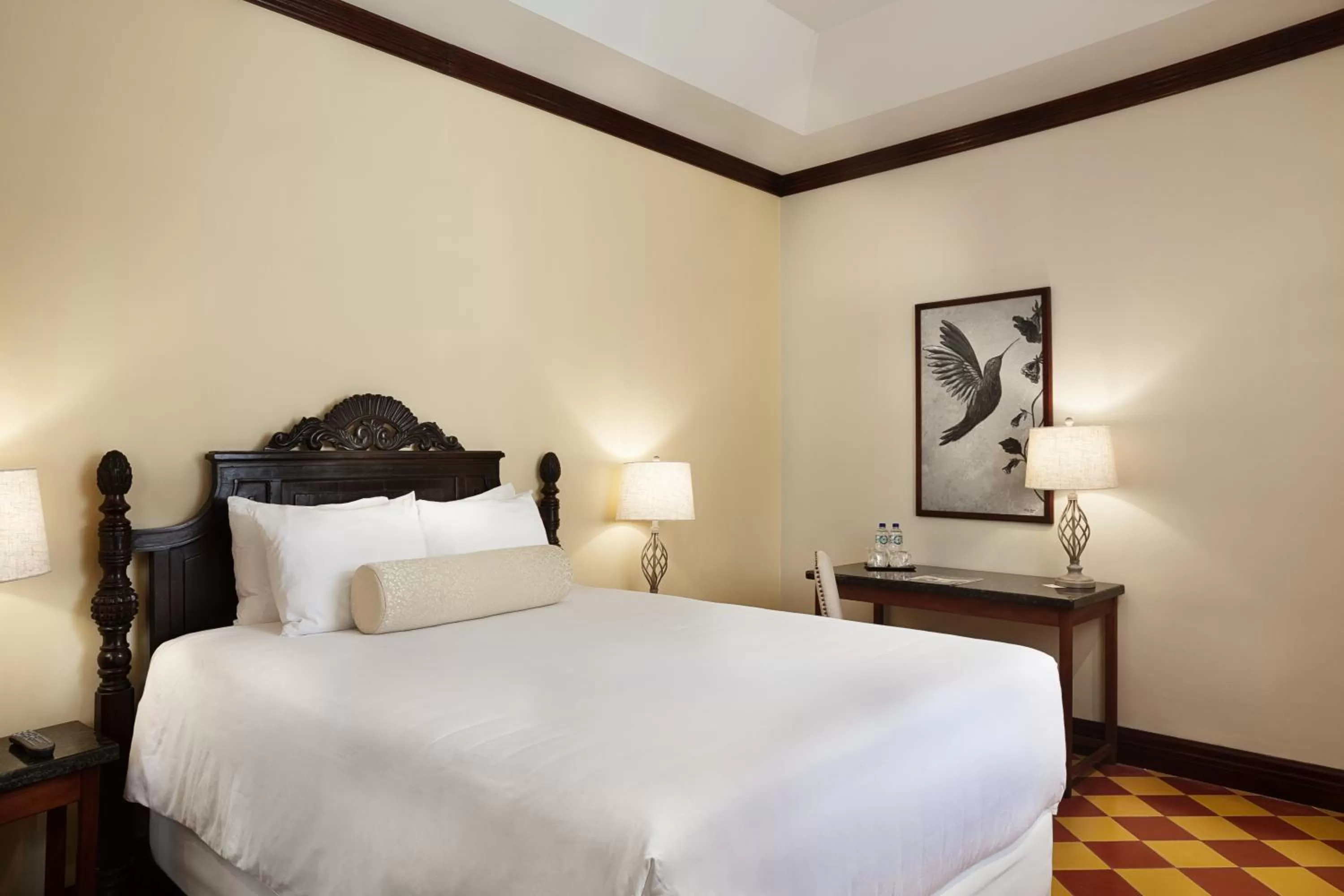 Bedroom, Bed in Hotel la Perla Leon