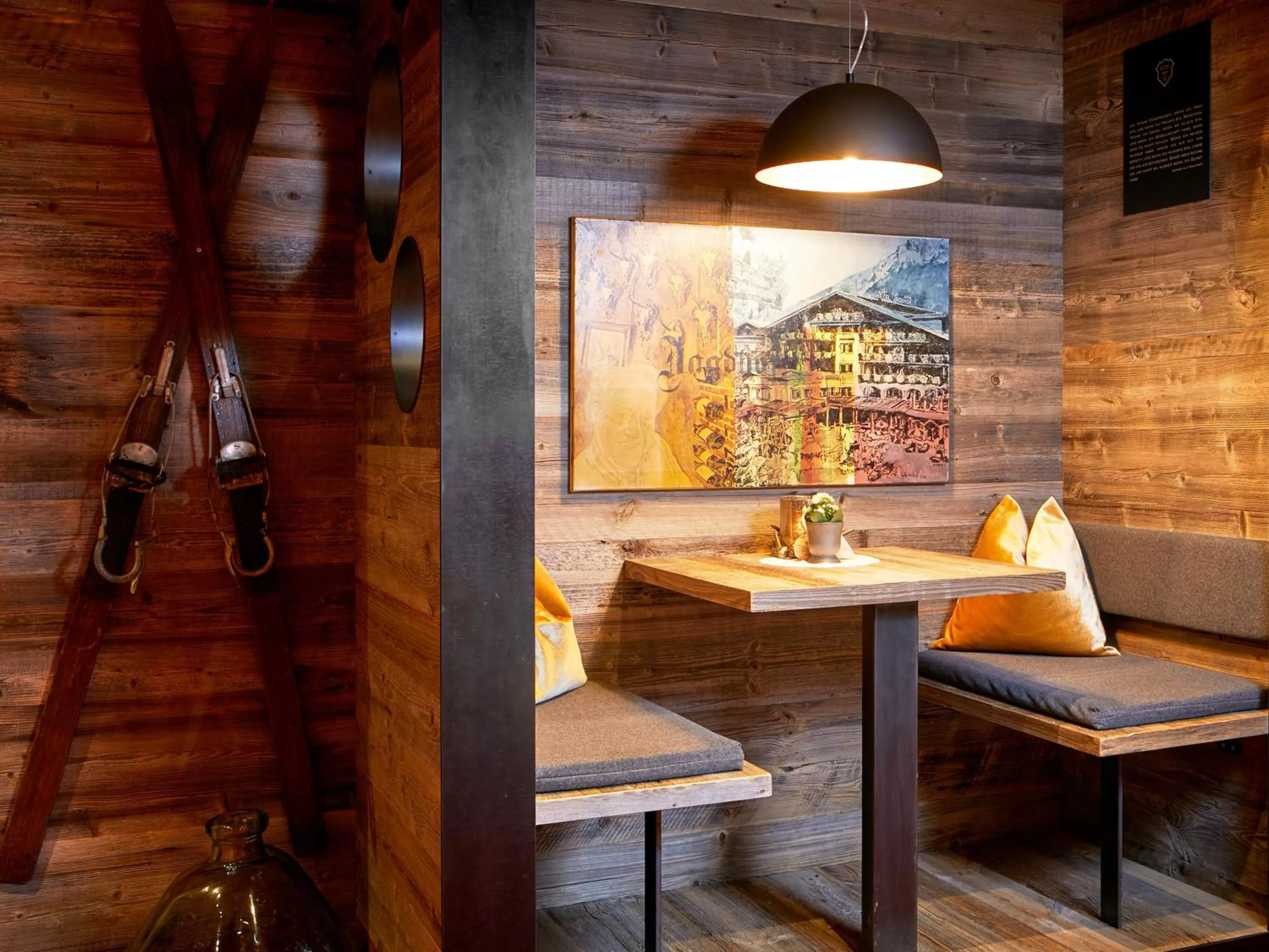 Lobby or reception in Relais&Châteaux Spa-Hotel Jagdhof