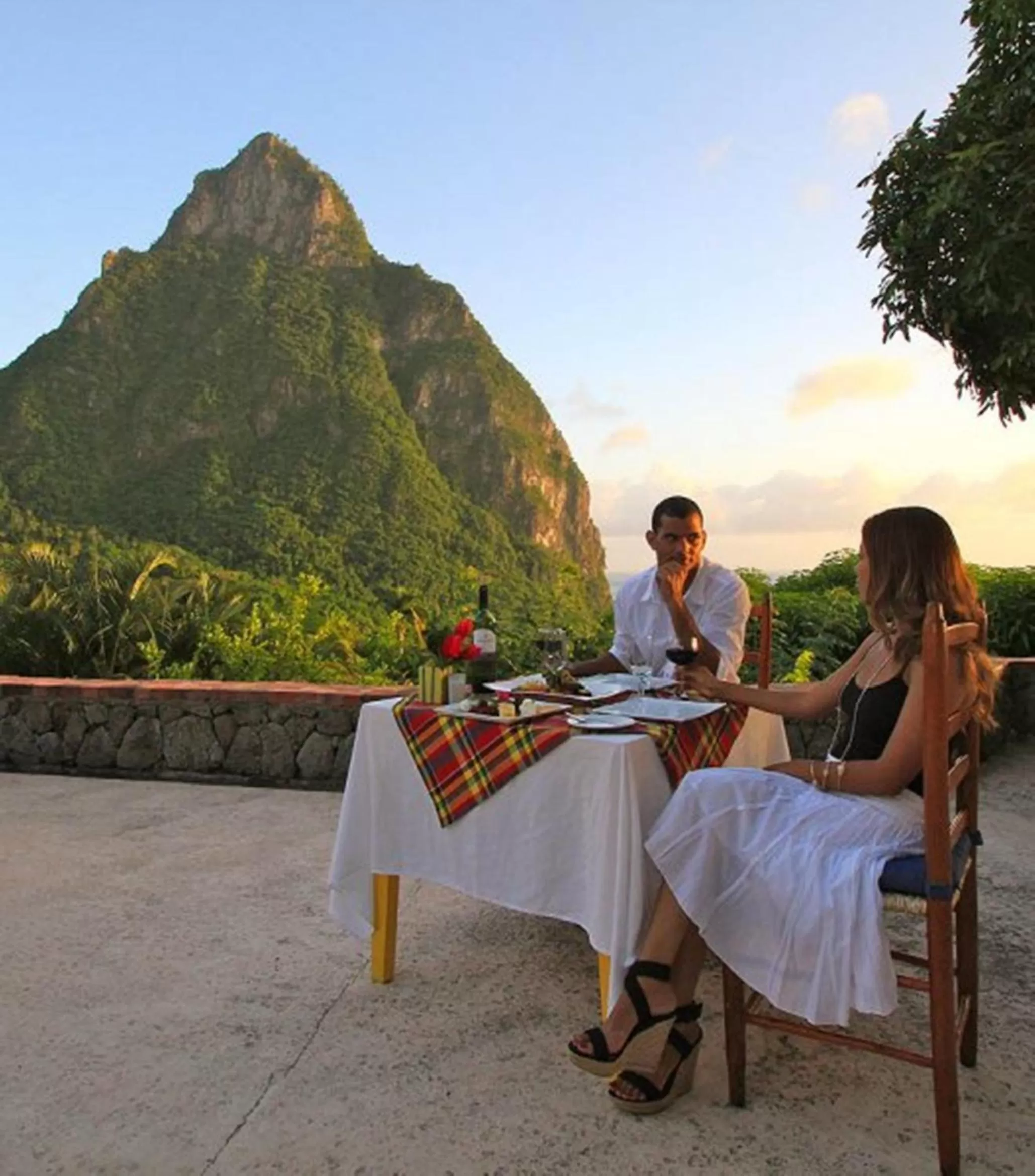 Restaurant/places to eat in Stonefield Villa Resort