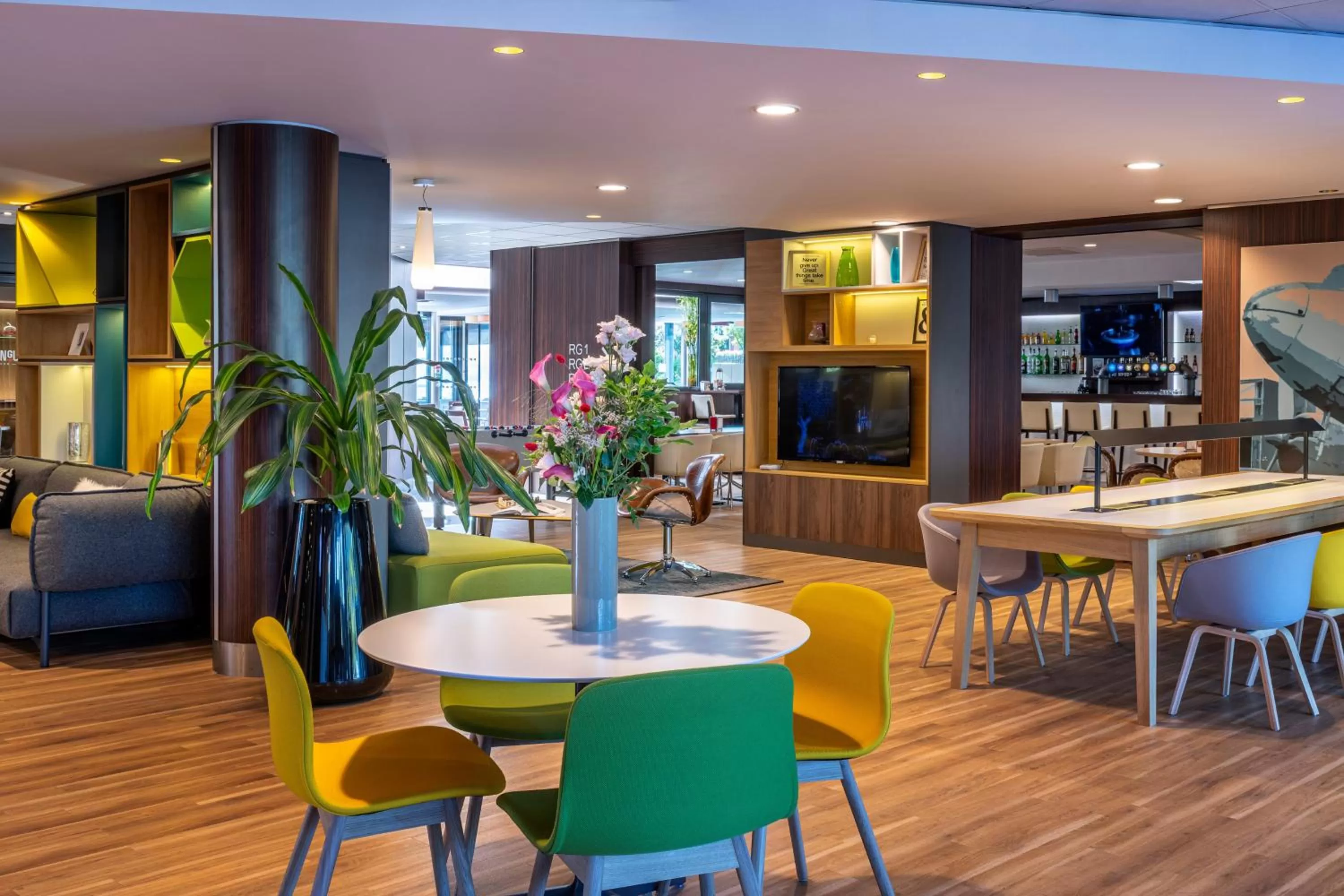 Property building in Holiday Inn Toulouse Airport by IHG