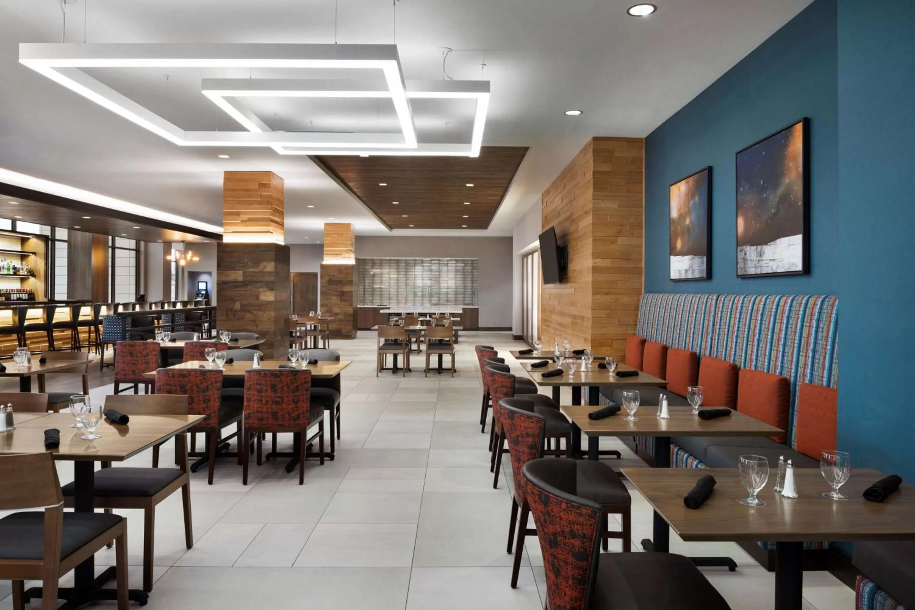 Restaurant/places to eat in Hilton Garden Inn Milwaukee Brookfield Conference Center