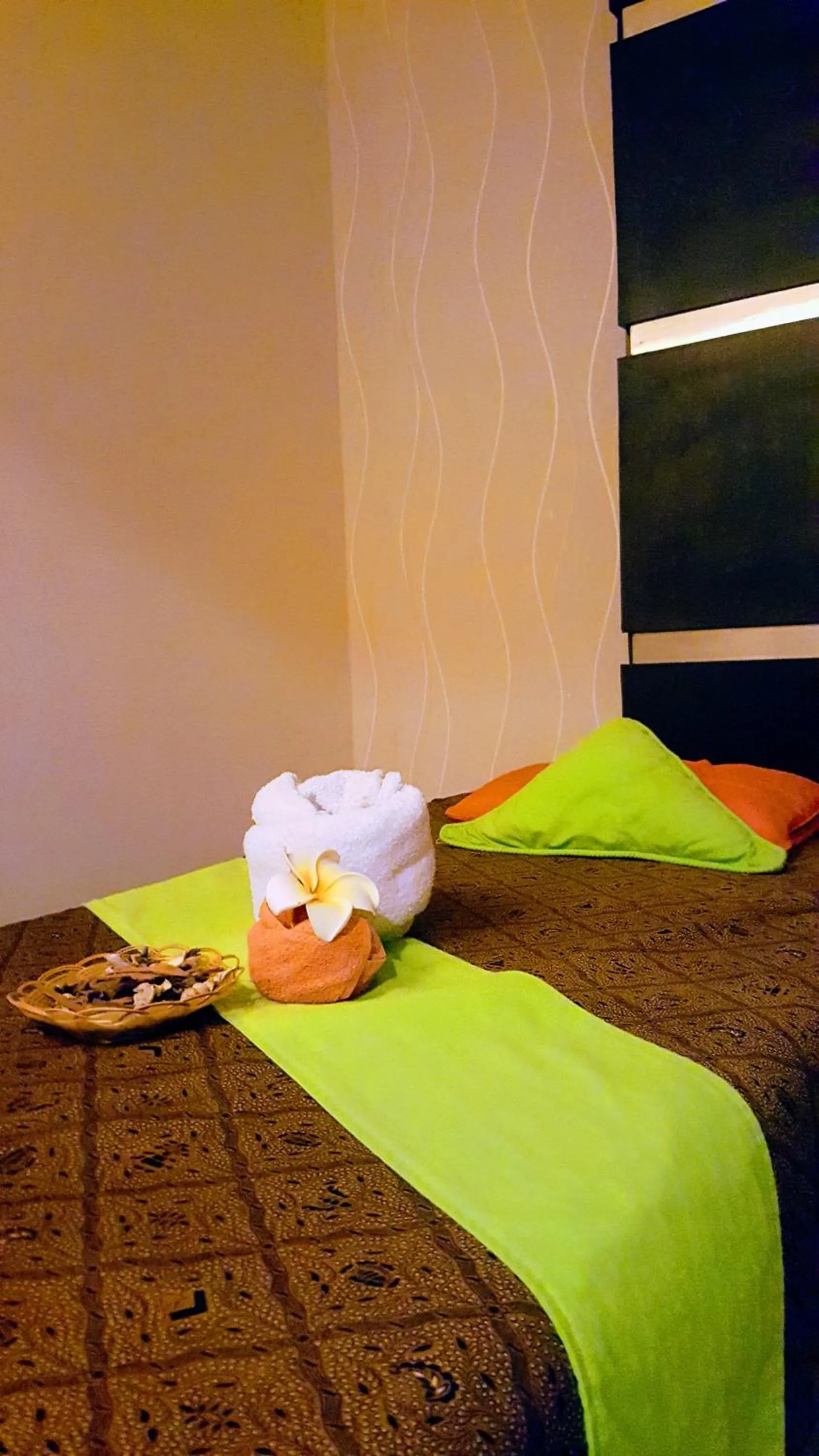 Bed in Novotel Surabaya Hotel