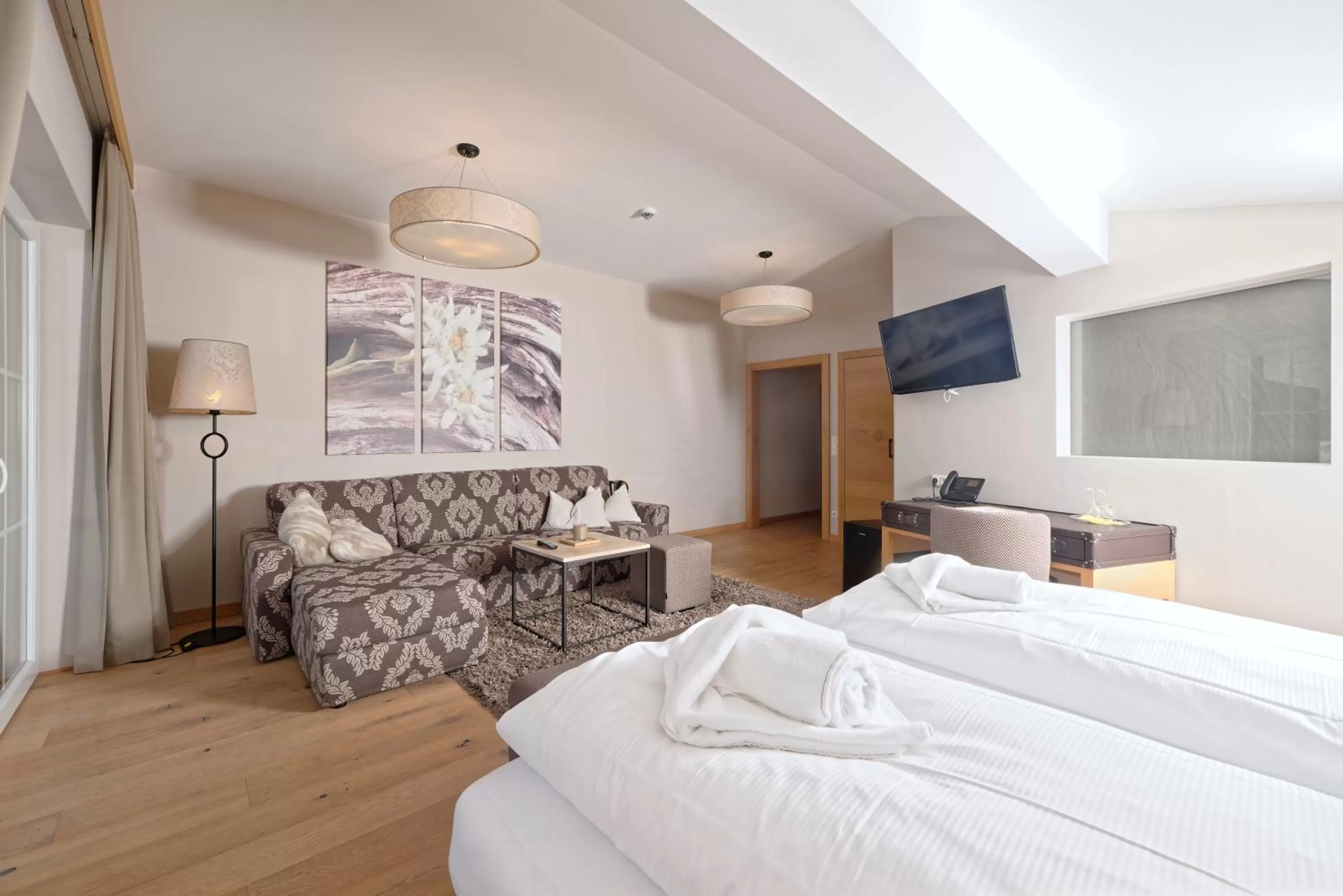 Photo of the whole room, Bed in Ortnerhof - Ihr Zuhause am Fuße der Alpen