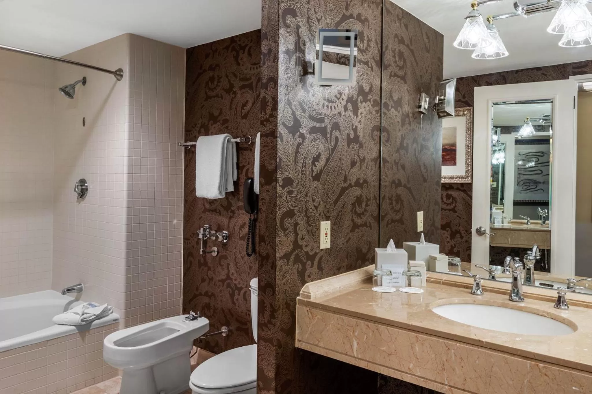 Bathroom in Omni Houston Hotel