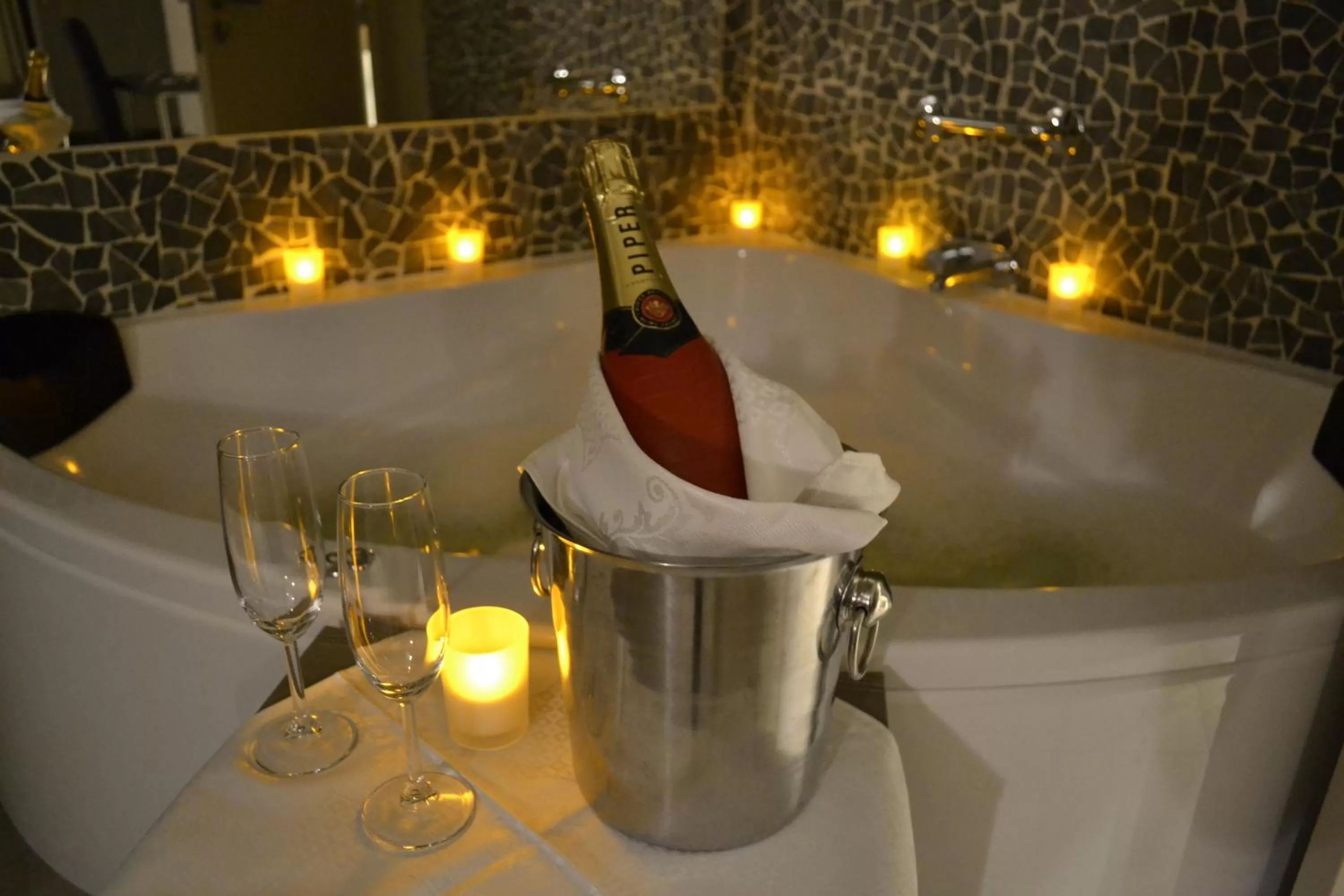 Bathroom, Drinks in B&B Noord-Zuid