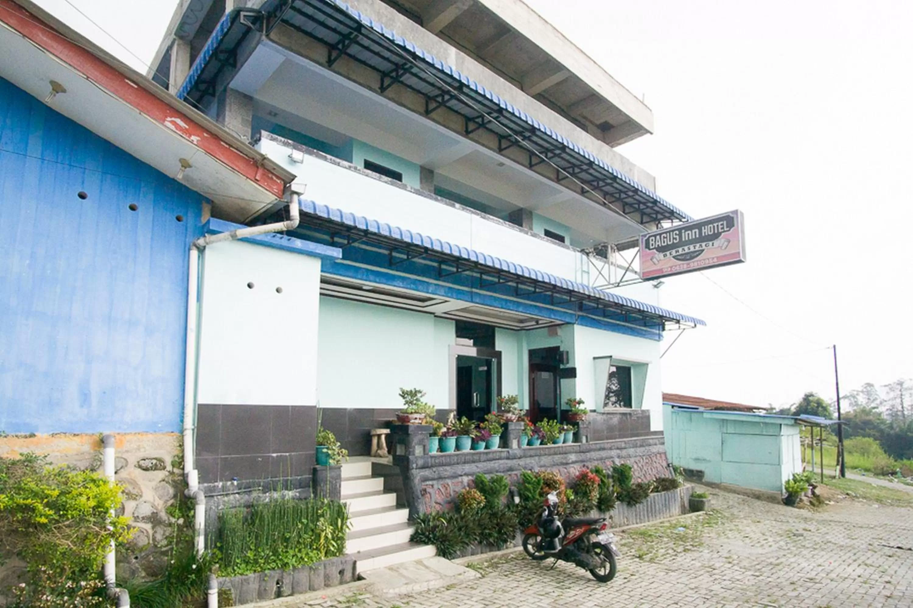 Property building in RedDoorz near Mikie Holiday Funland Berastagi