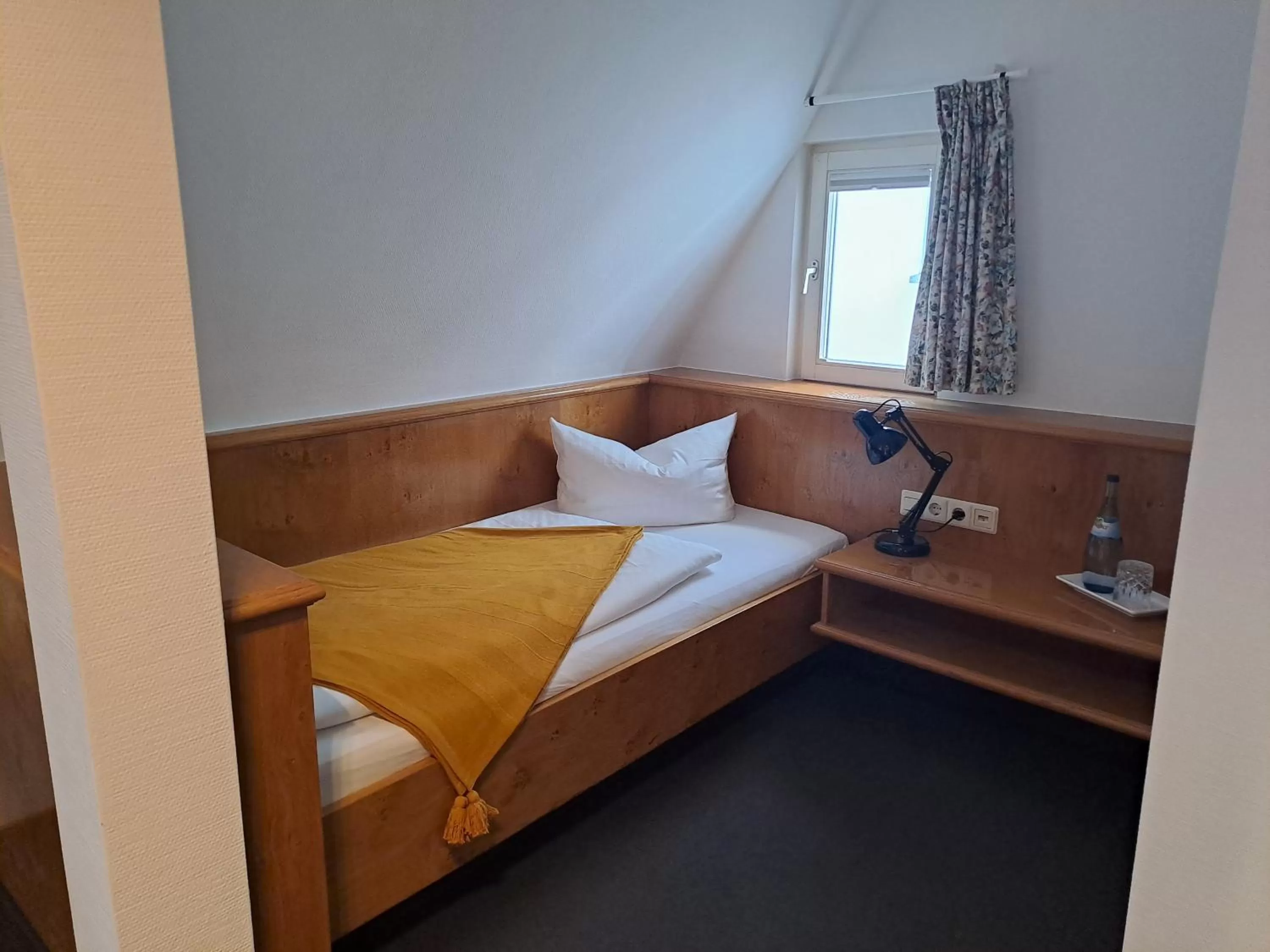 Photo of the whole room, Bed in Stadthotel Waldhorn