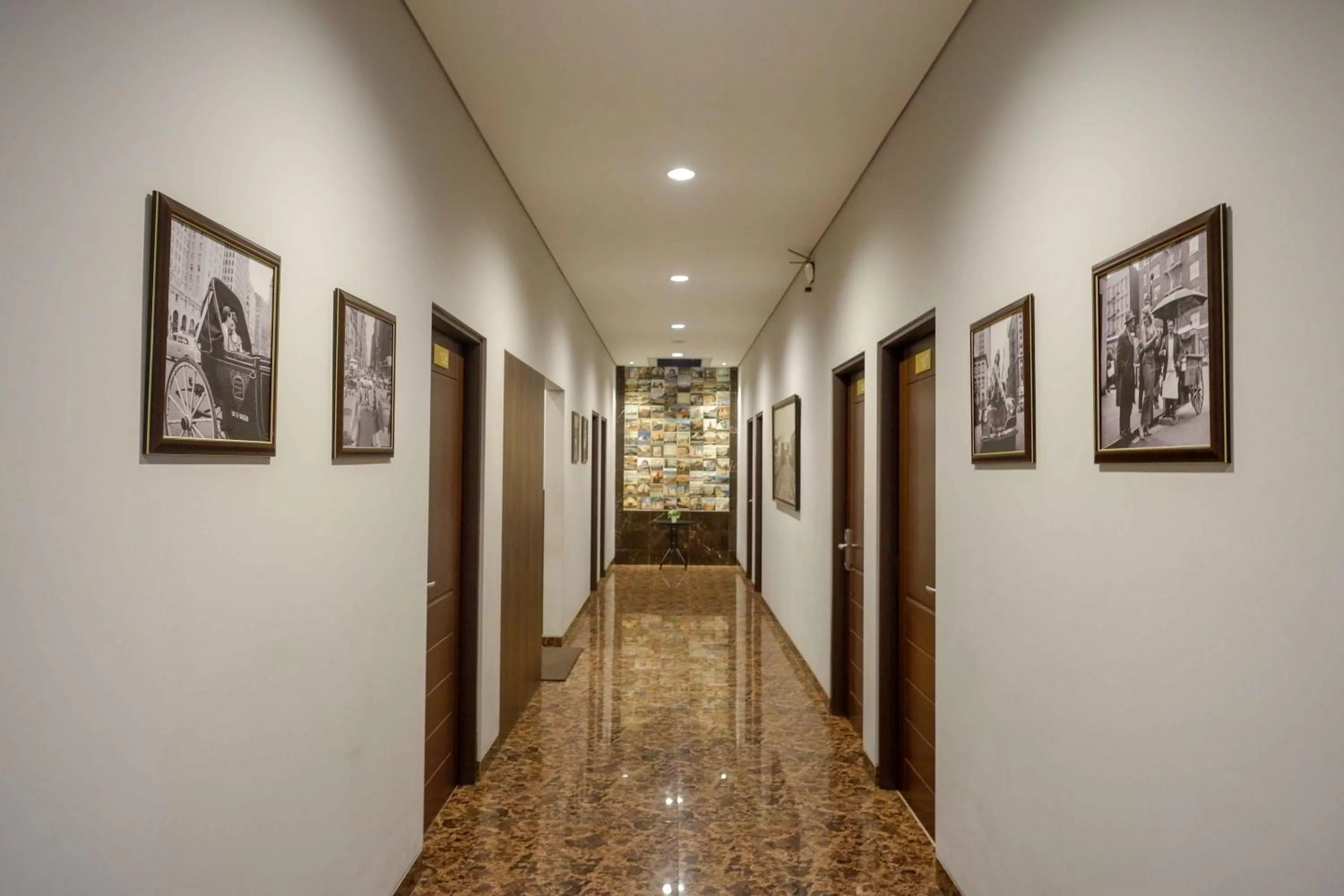 Property building in Sans Hotel Empress Simpang Lima