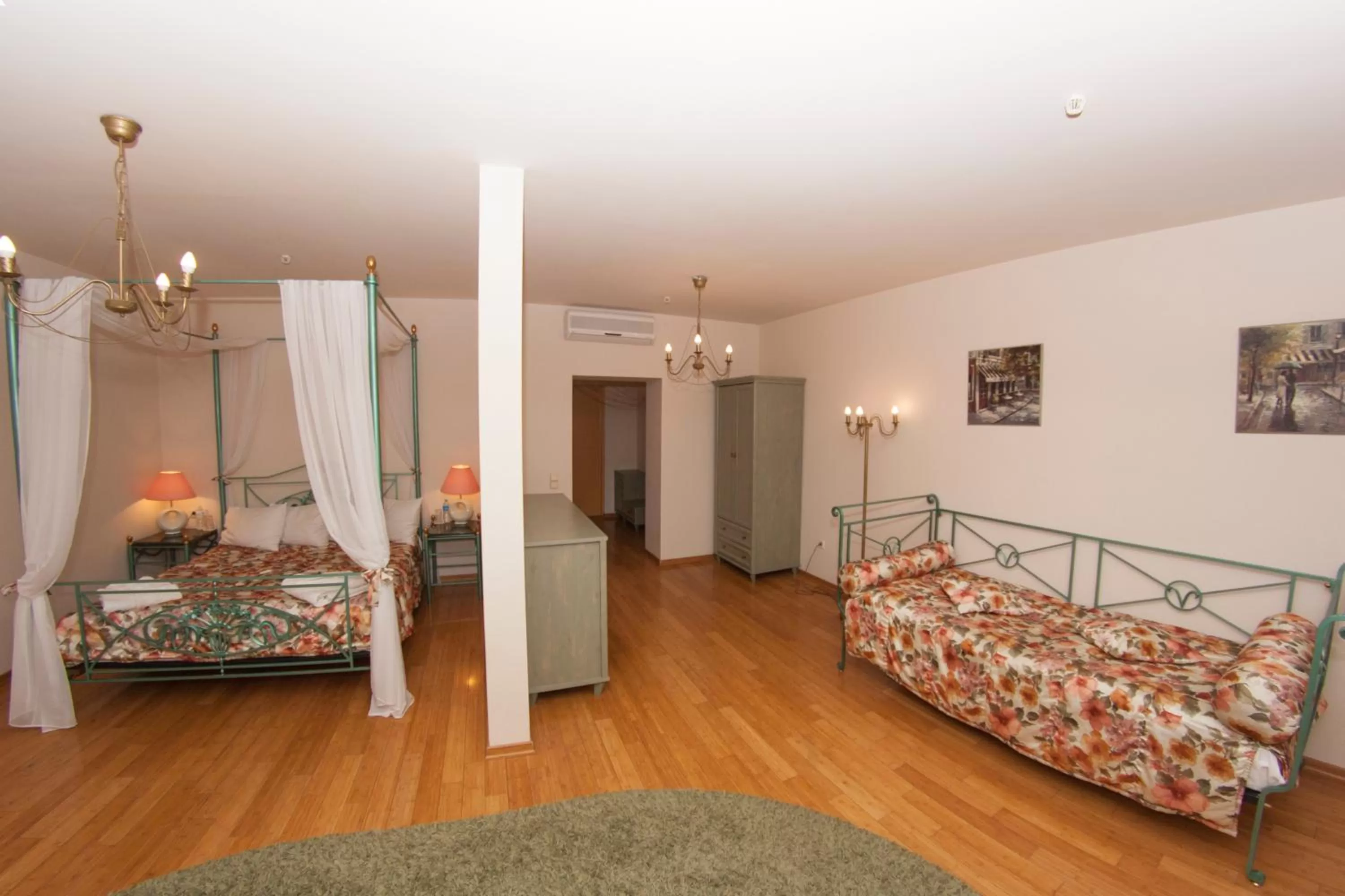 bunk bed, Bed in Oscar