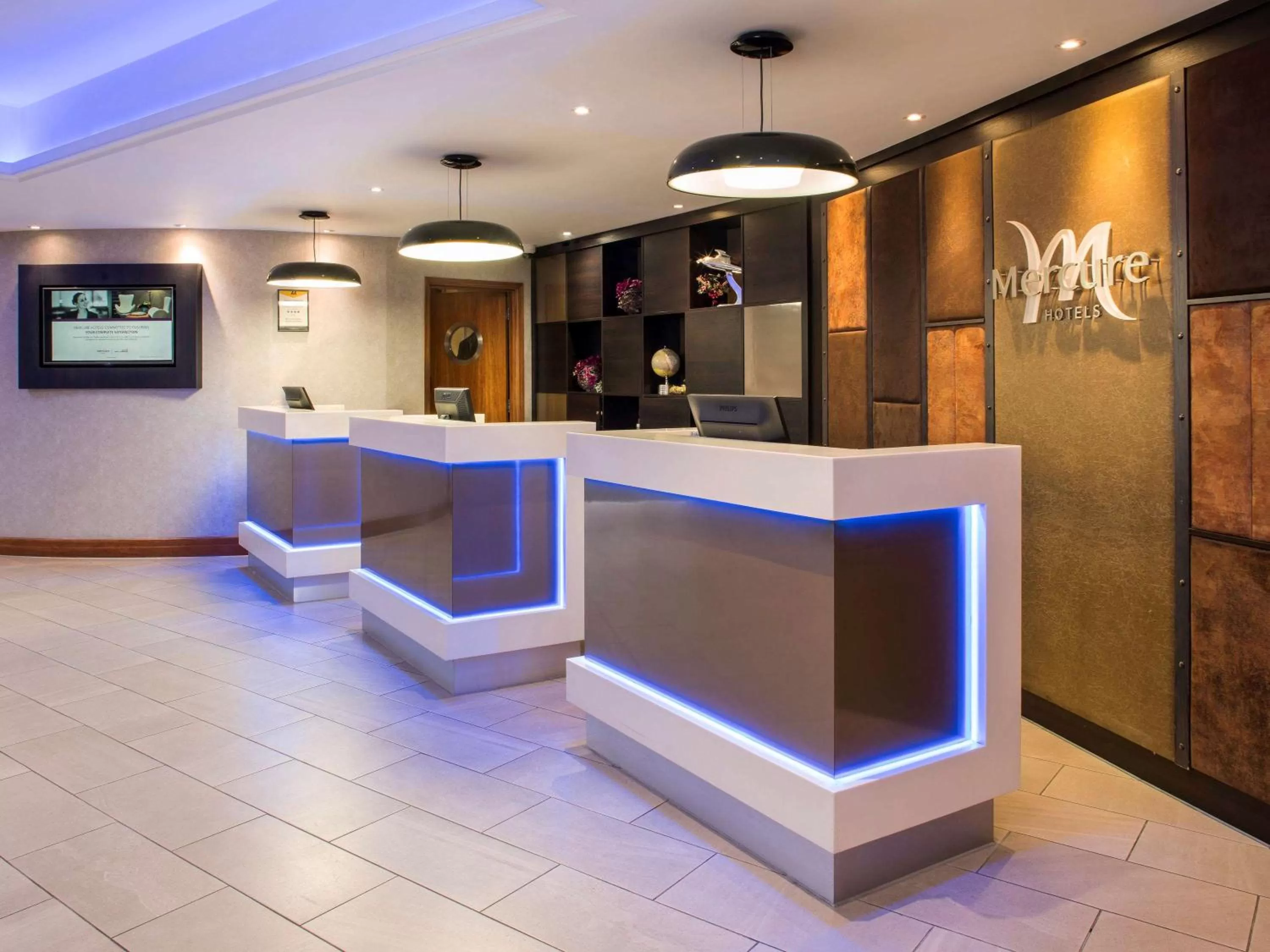 Property building in Mercure London Heathrow Airport