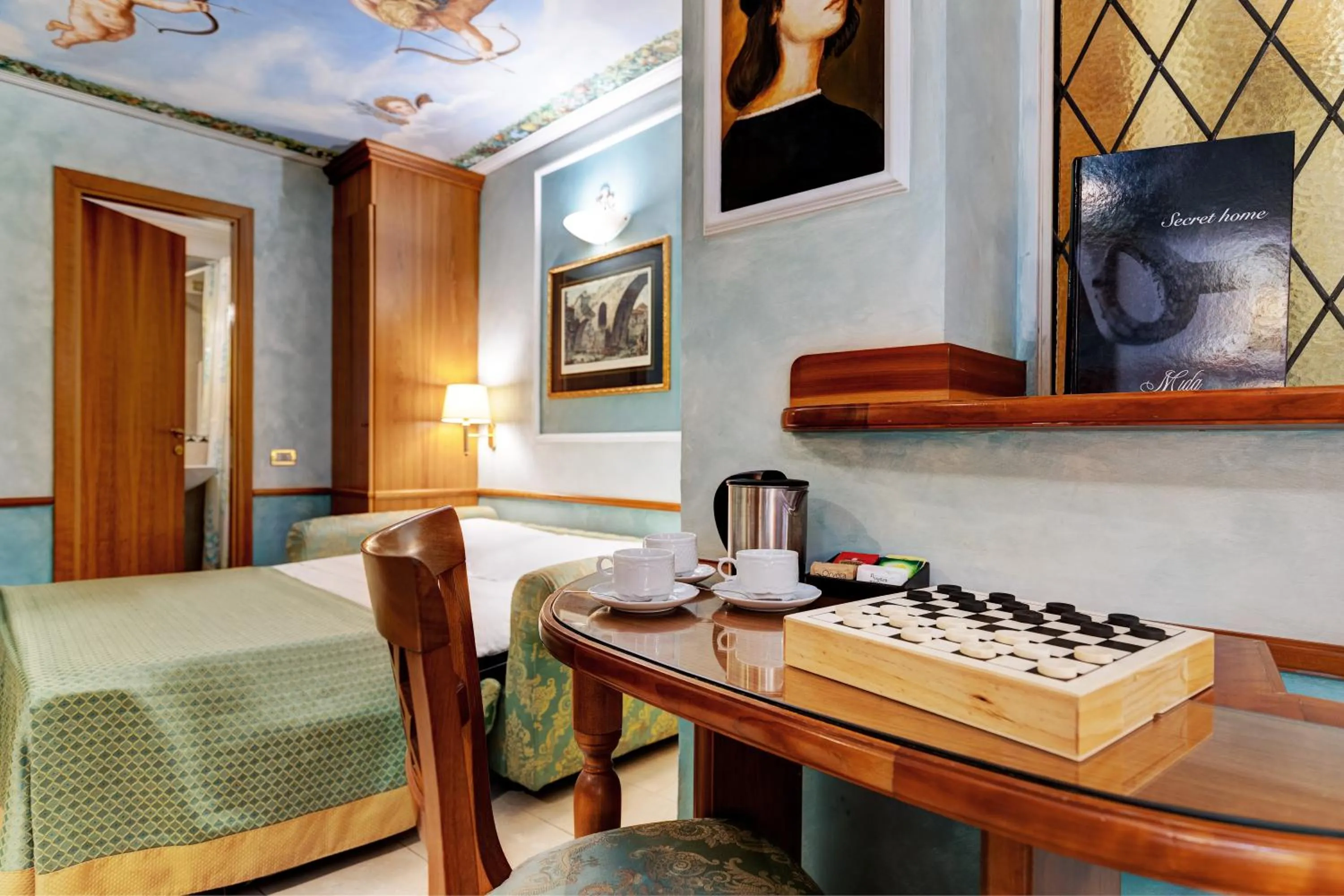 Photo of the whole room, Bed in Hotel Amalfi