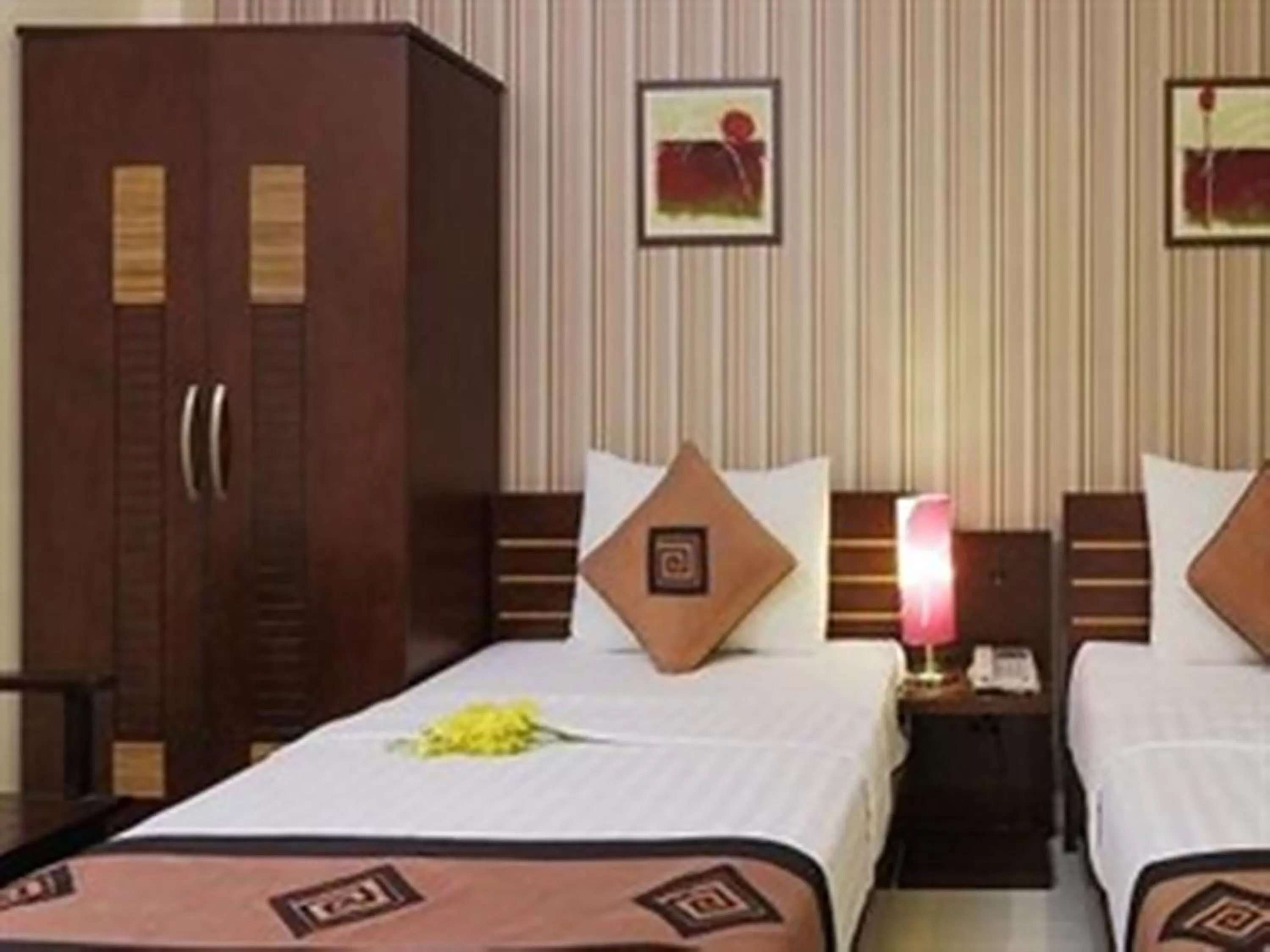 Bed in Sen Sai Gon Hotel - Ben Thanh Market