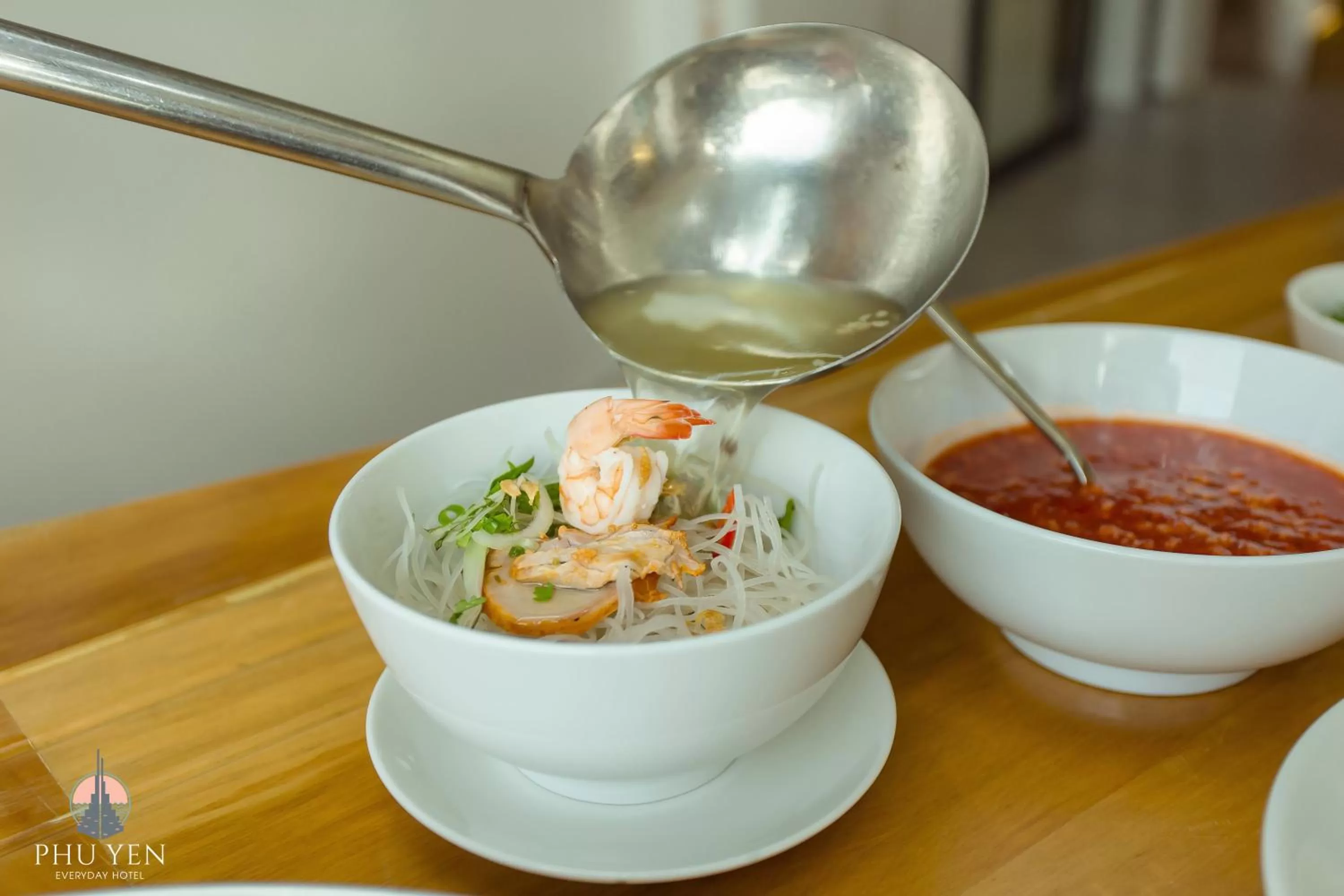 Restaurant/places to eat in PHÚ YÊN EVERYDAY HOTEL