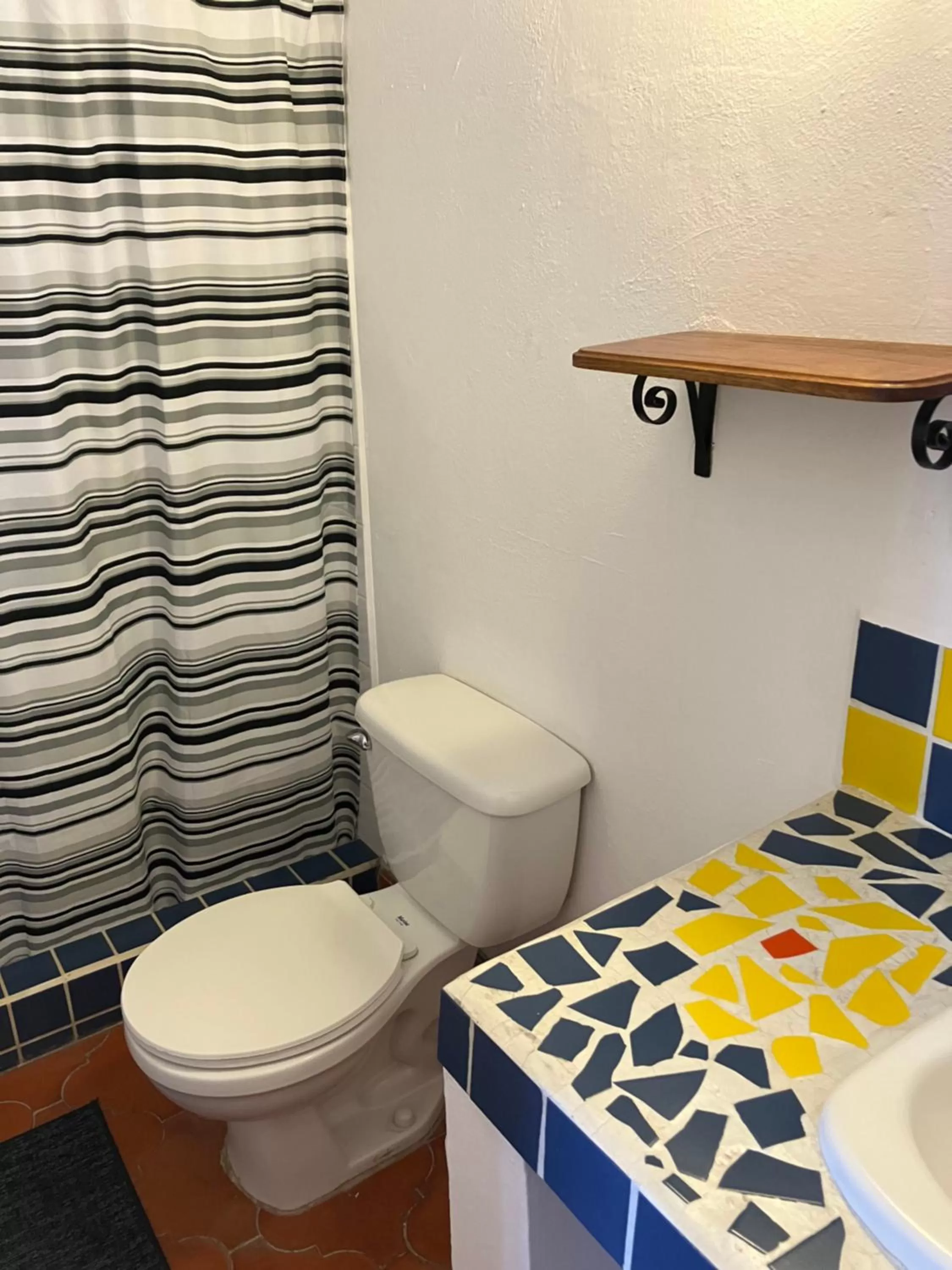 Bathroom in La Casa de Cafe Bed and Breakfast