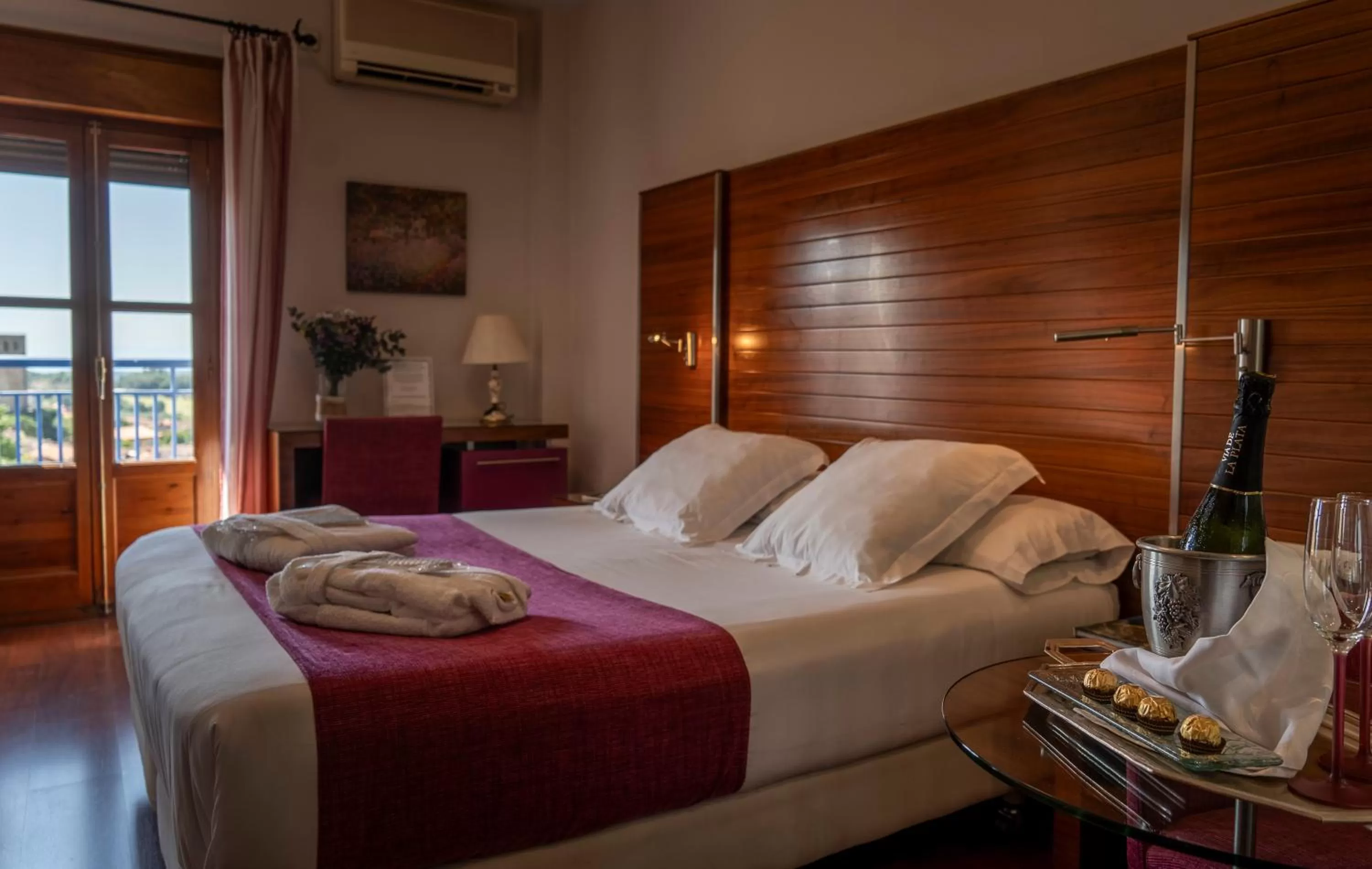 Bed in Hotel Rural Spa Don Juan de Austria