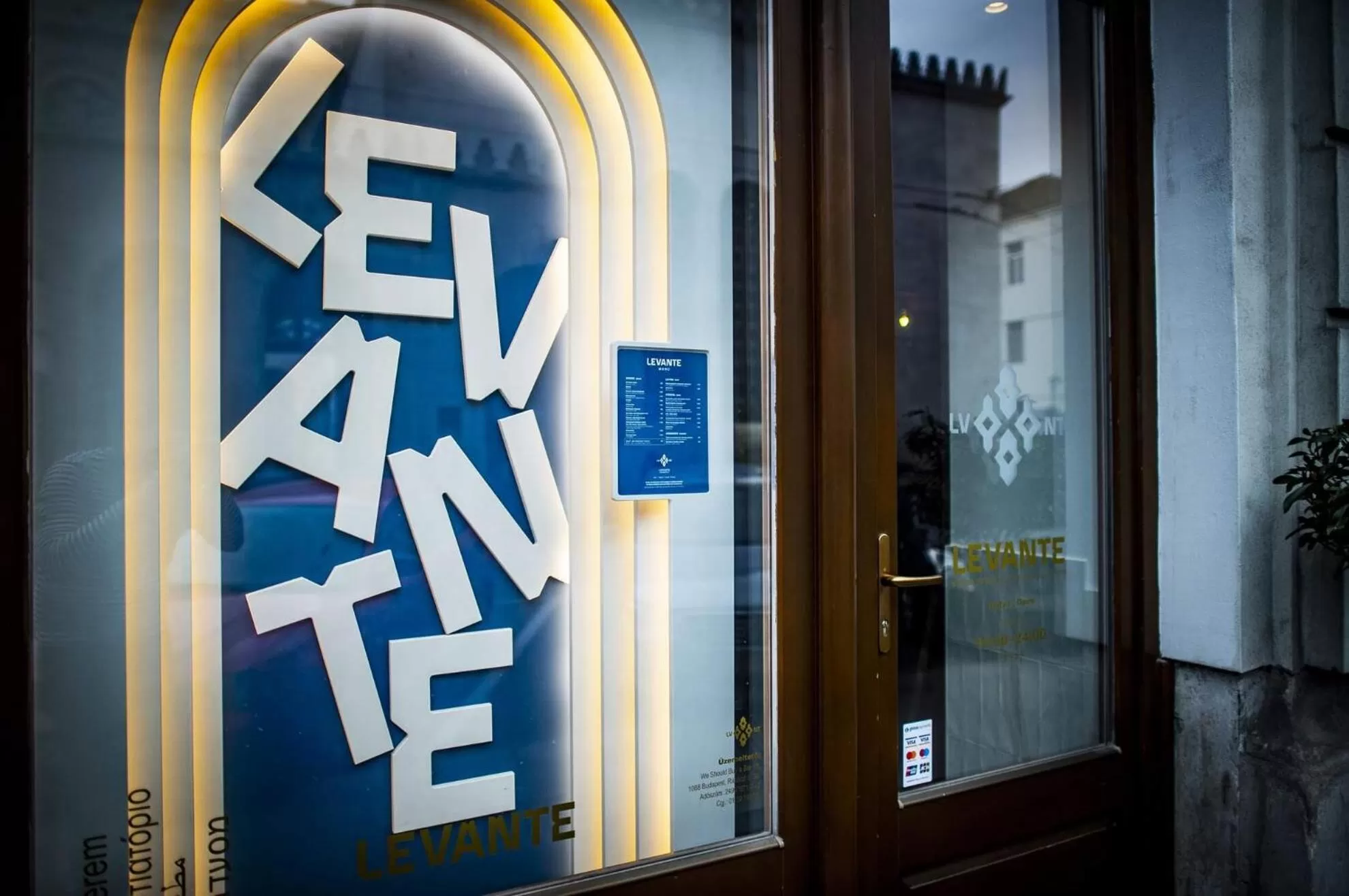 Restaurant/places to eat in Hotel Memories Budapest