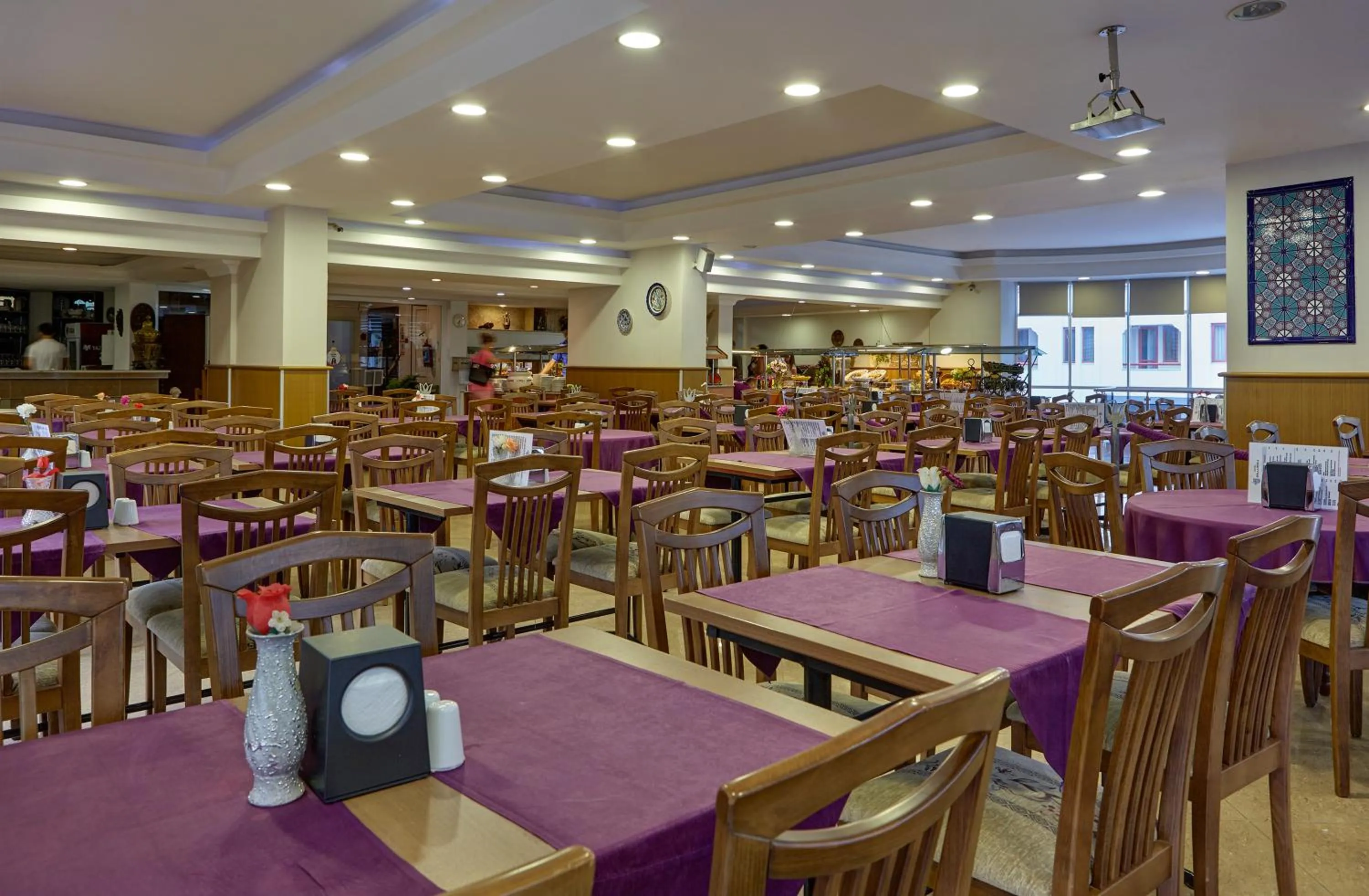 Restaurant/places to eat in Hotel Billurcu