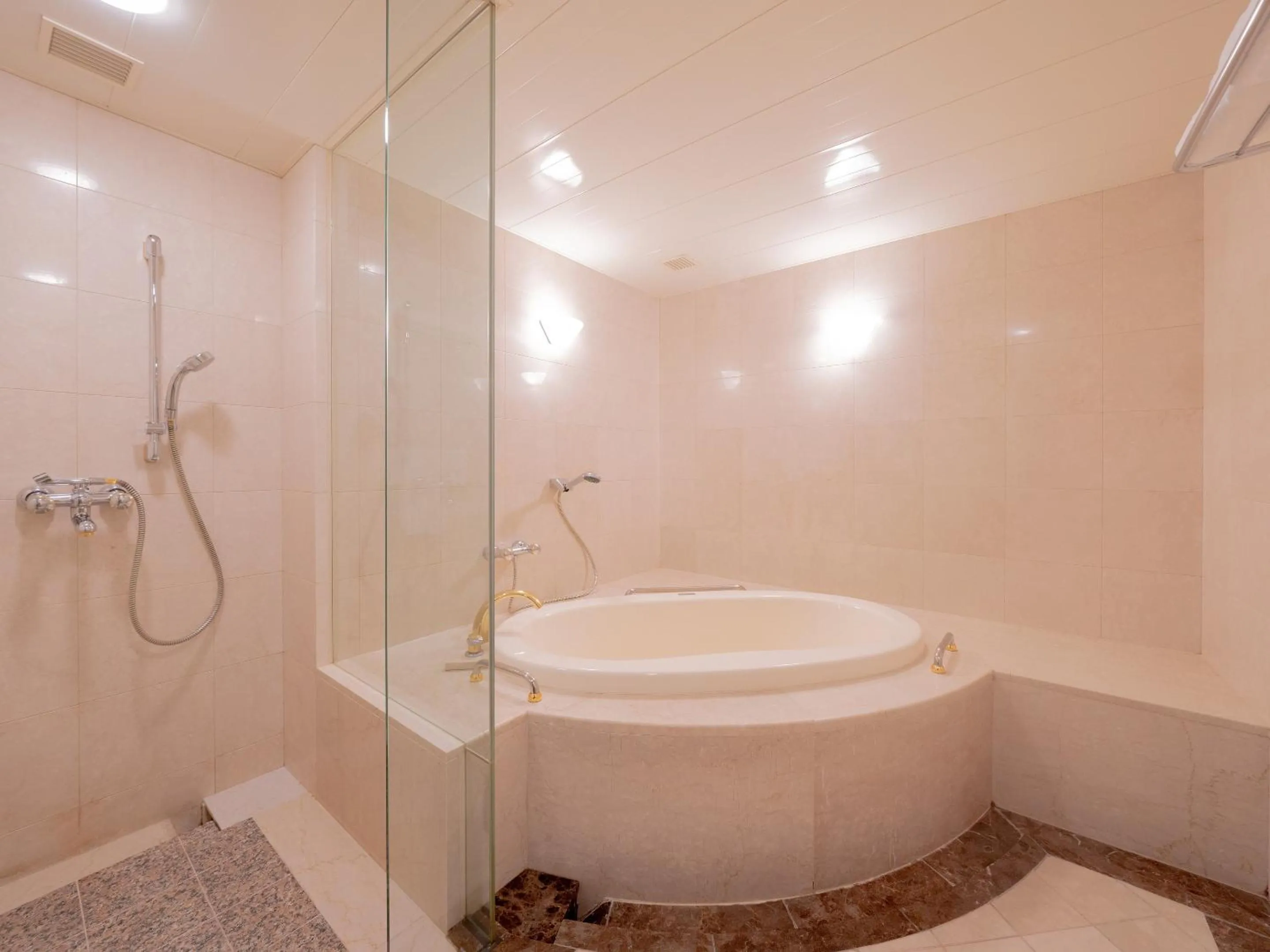 Bathroom in Keio Plaza Hotel Hachioji