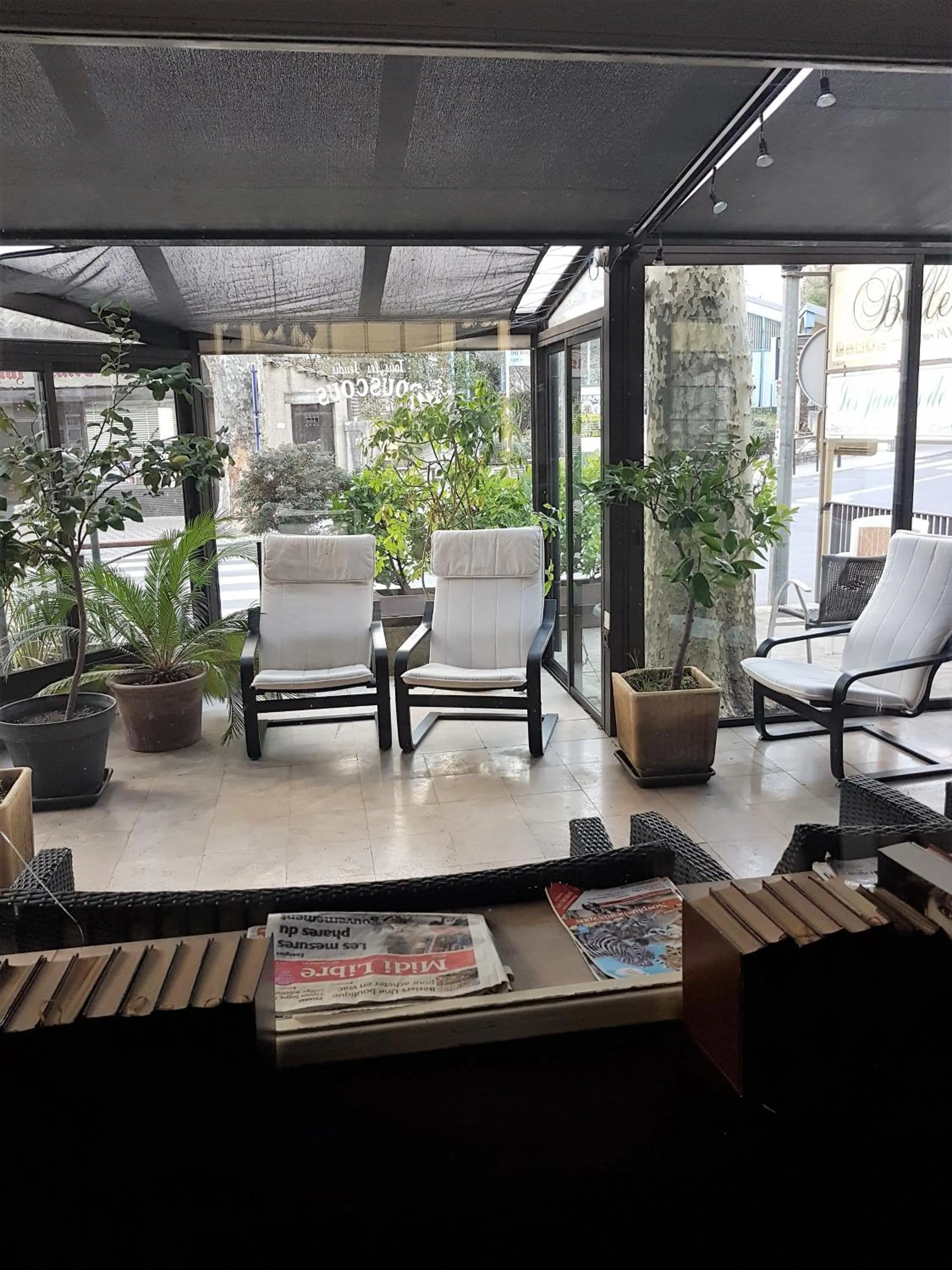 Patio in Hôtel Belleville