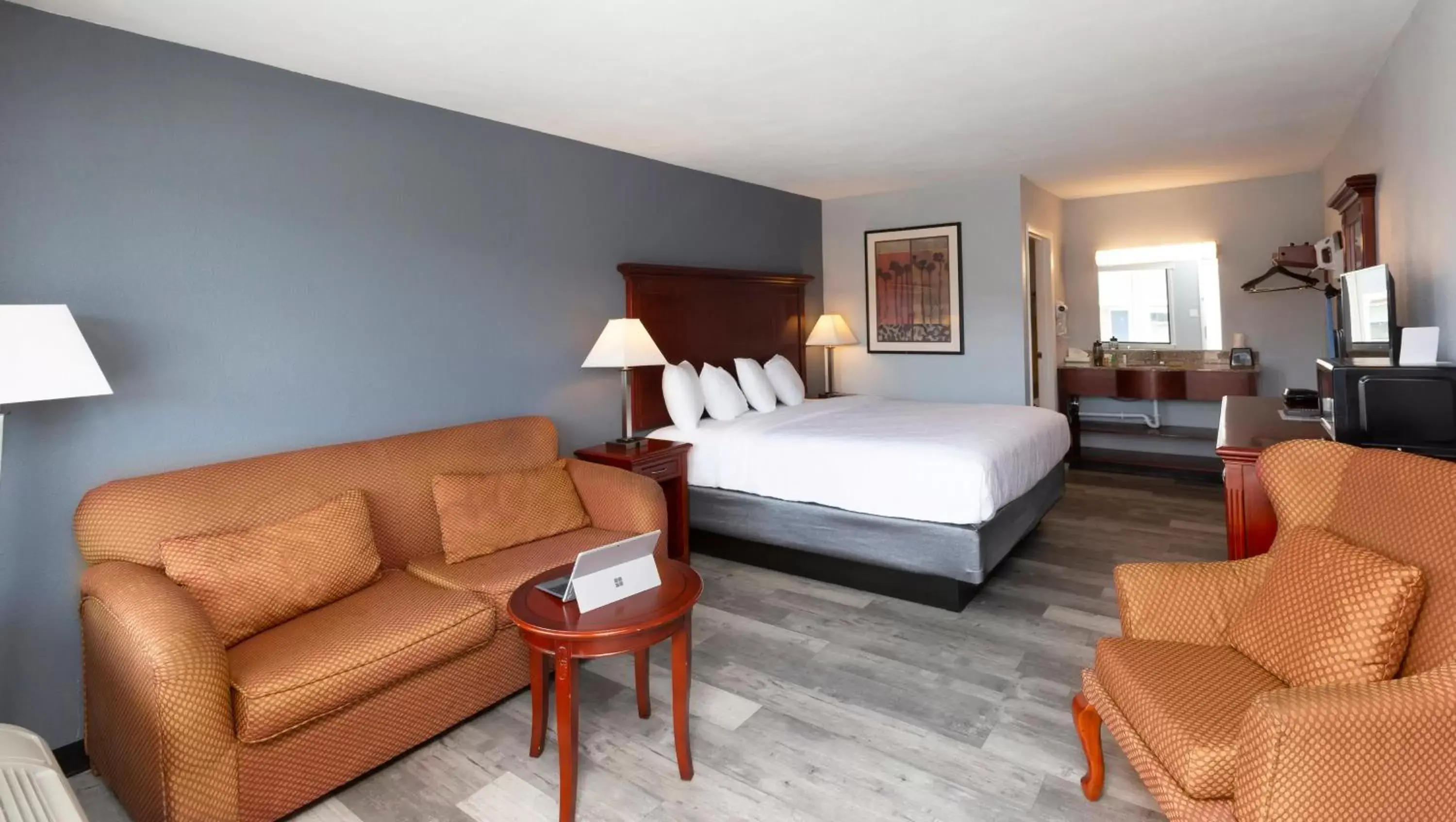 King Room - Non-Smoking in Sunrise Inn Williamstown King Room - Non-Smoking in Sunrise Inn Williamstown