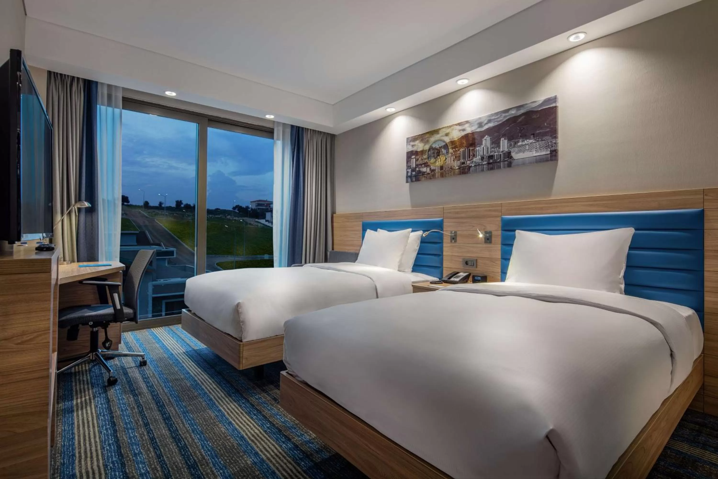 Bedroom, Bed in Hampton By Hilton Izmir Aliaga
