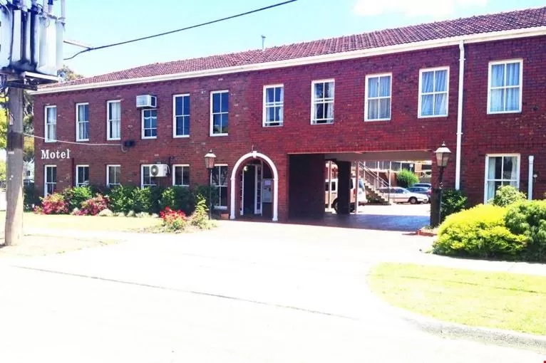 Property building in Glen Inn