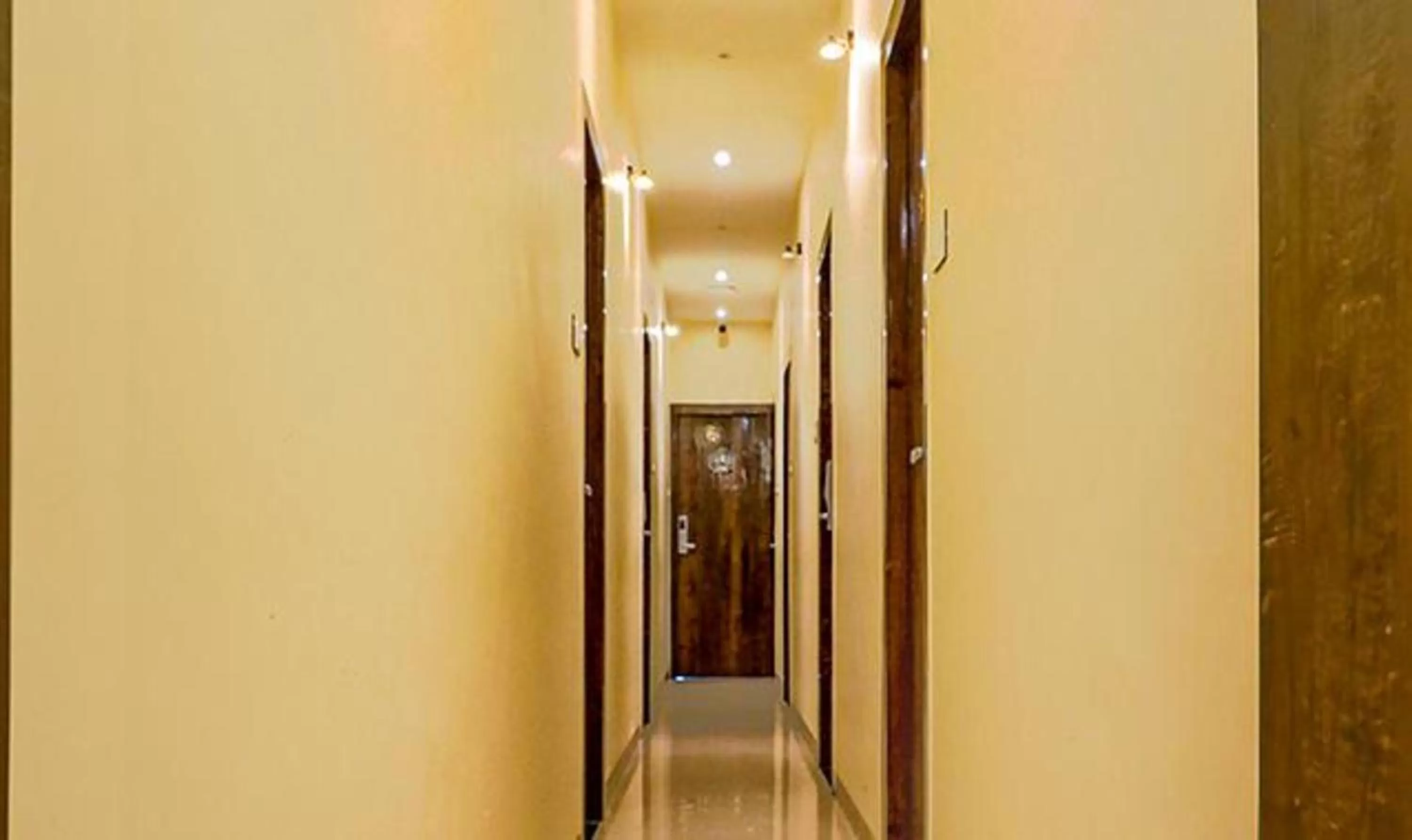 Lobby or reception in FabExpress Gateway Inn