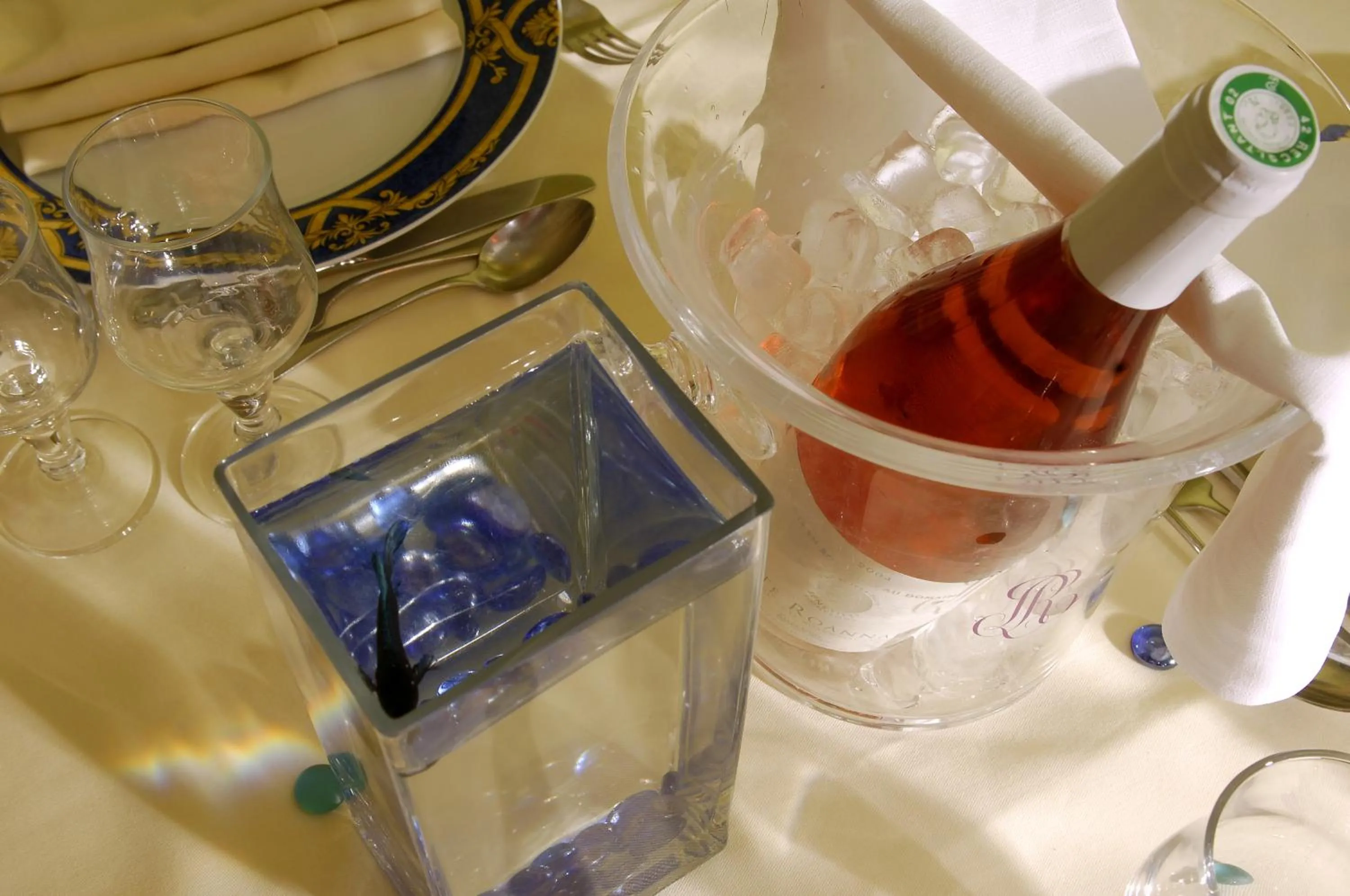 Decorative detail in Logis Le Midland