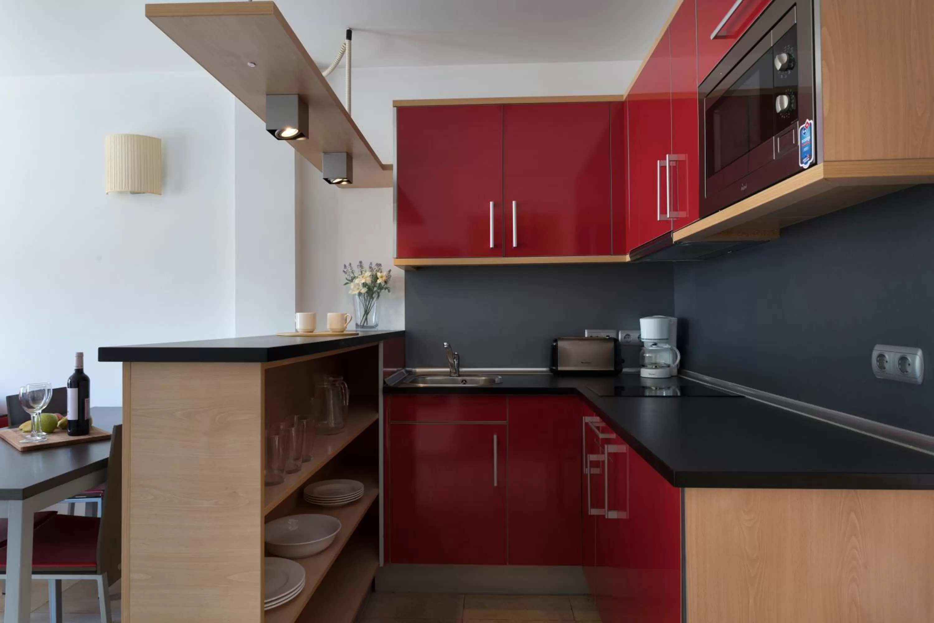 Kitchen or kitchenette in Aparthotel Bardon