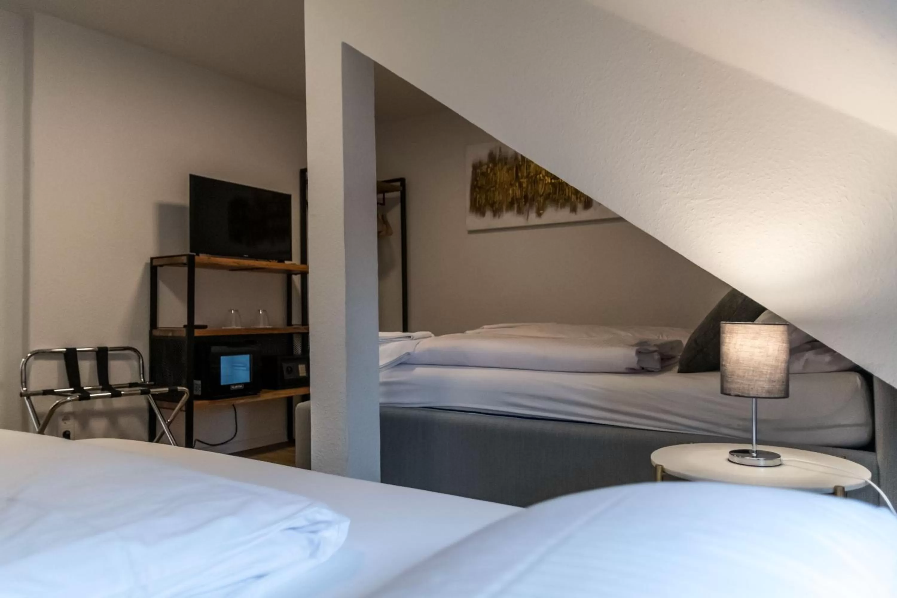 Bed in Altstadt Hotel Self Check-In
