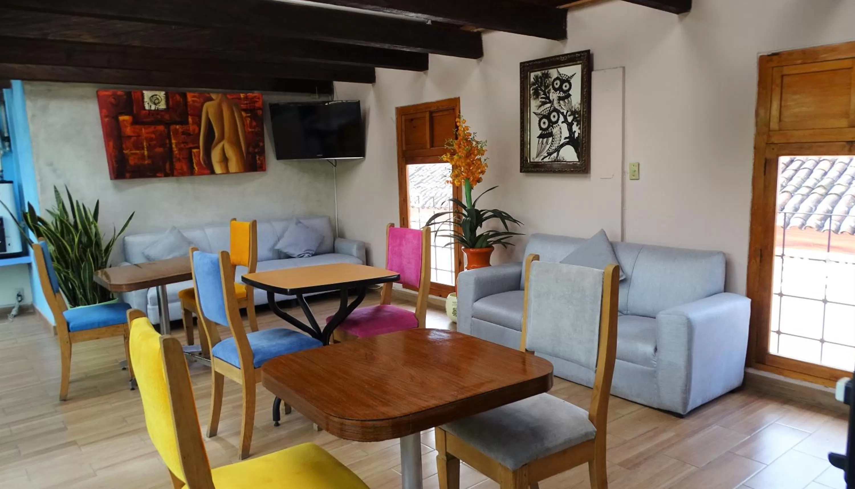 Seating area in Hotel Barrio Antiguo