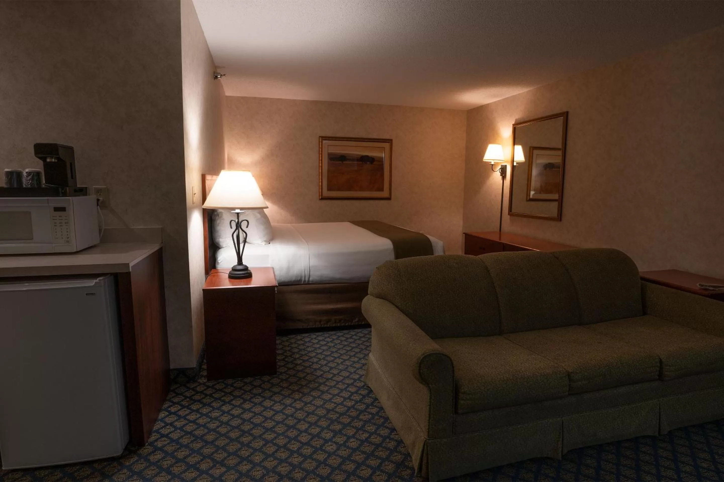 Bed in Miles City Hotel & Suites
