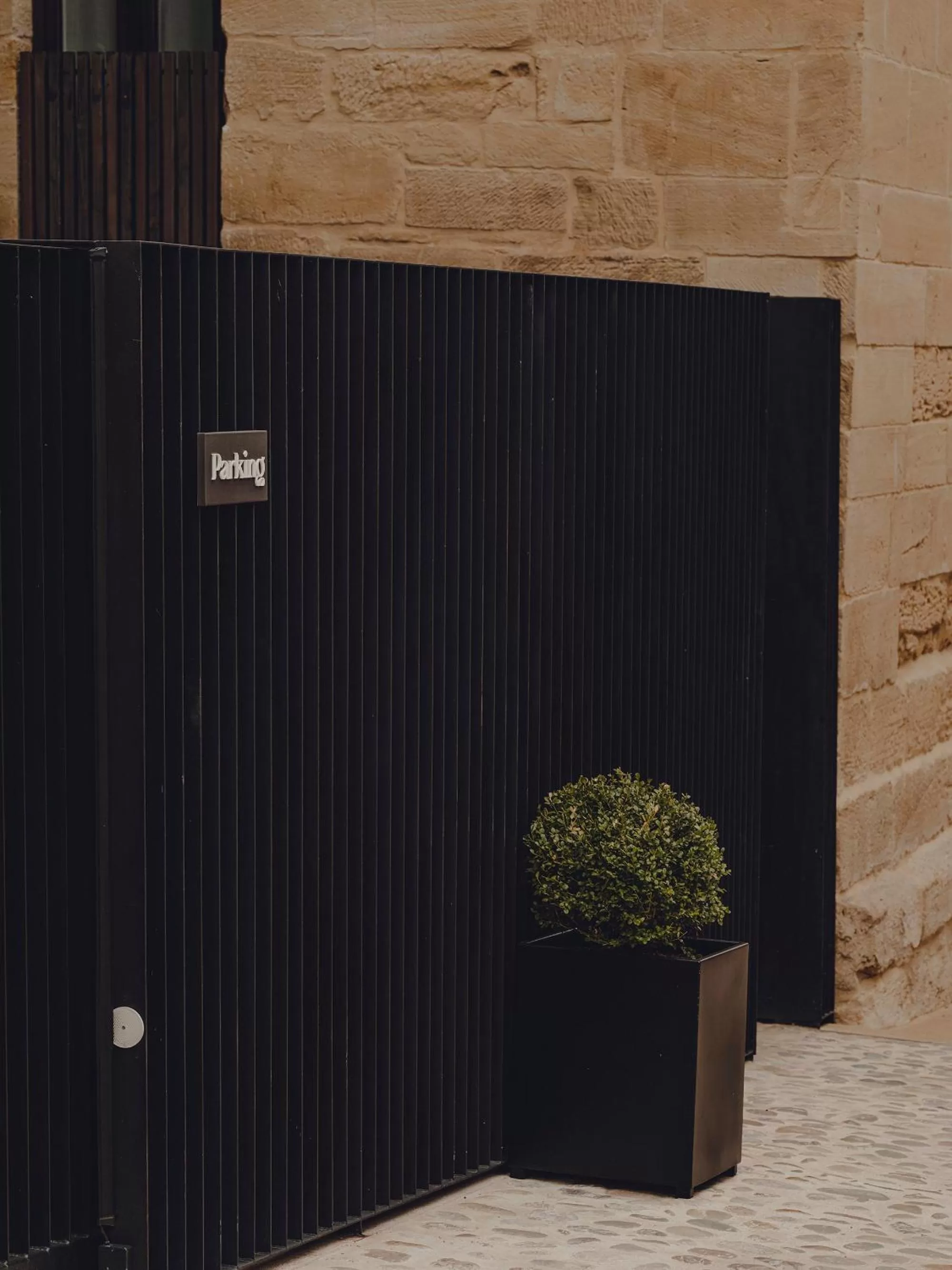 Property building in Santa María Briones