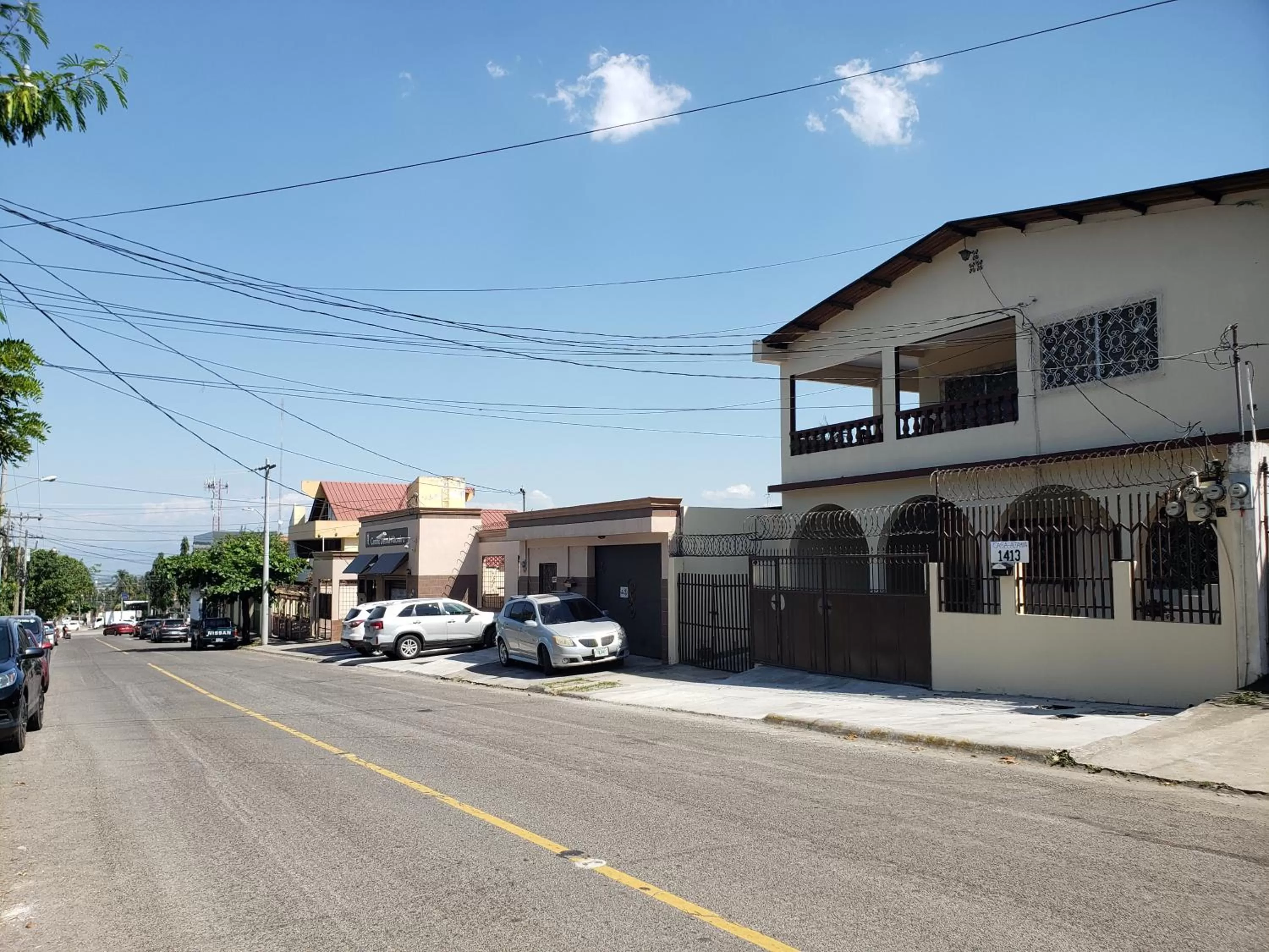 Street view, Property Building in Casa Altamira