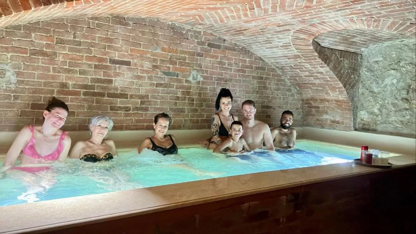 Swimming pool in Il BASÍN