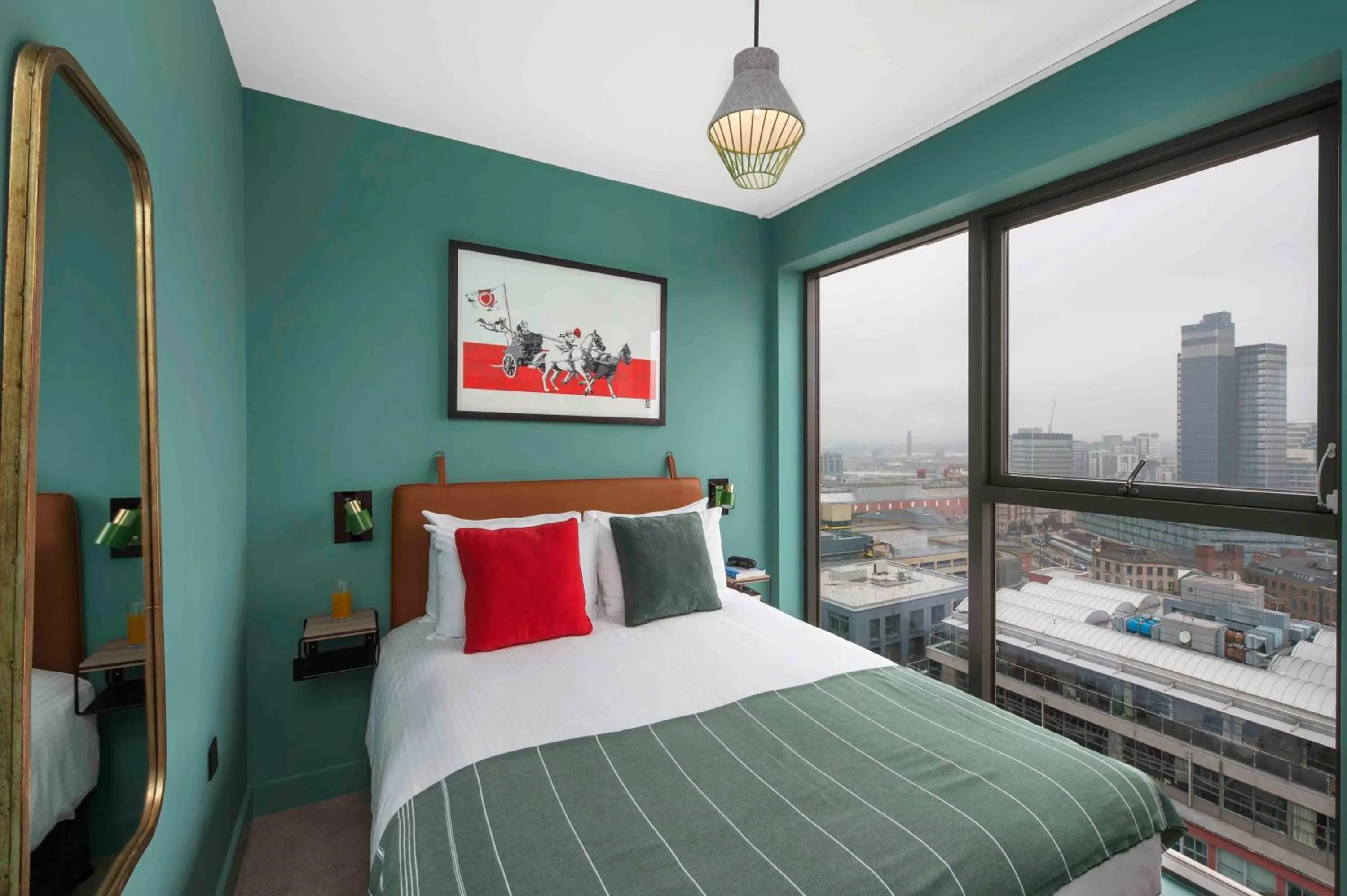 Bed in Church Street by Supercity Aparthotels