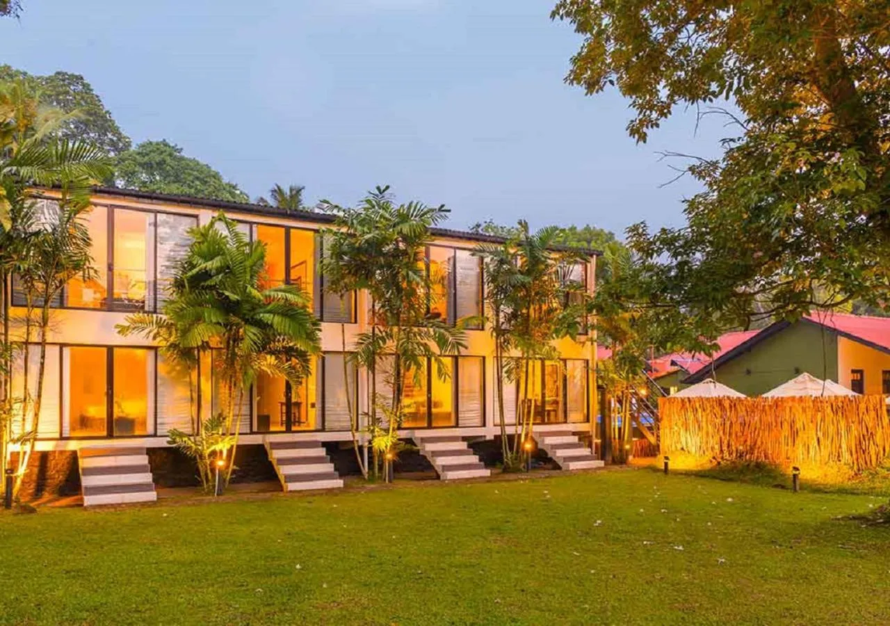 Staff in EKHO Weligama