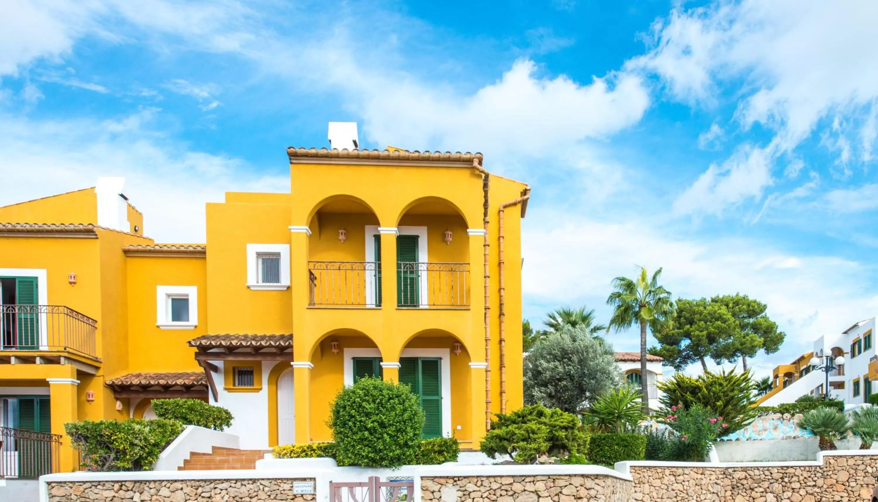 Property building in Aparthotel Ona Aucanada