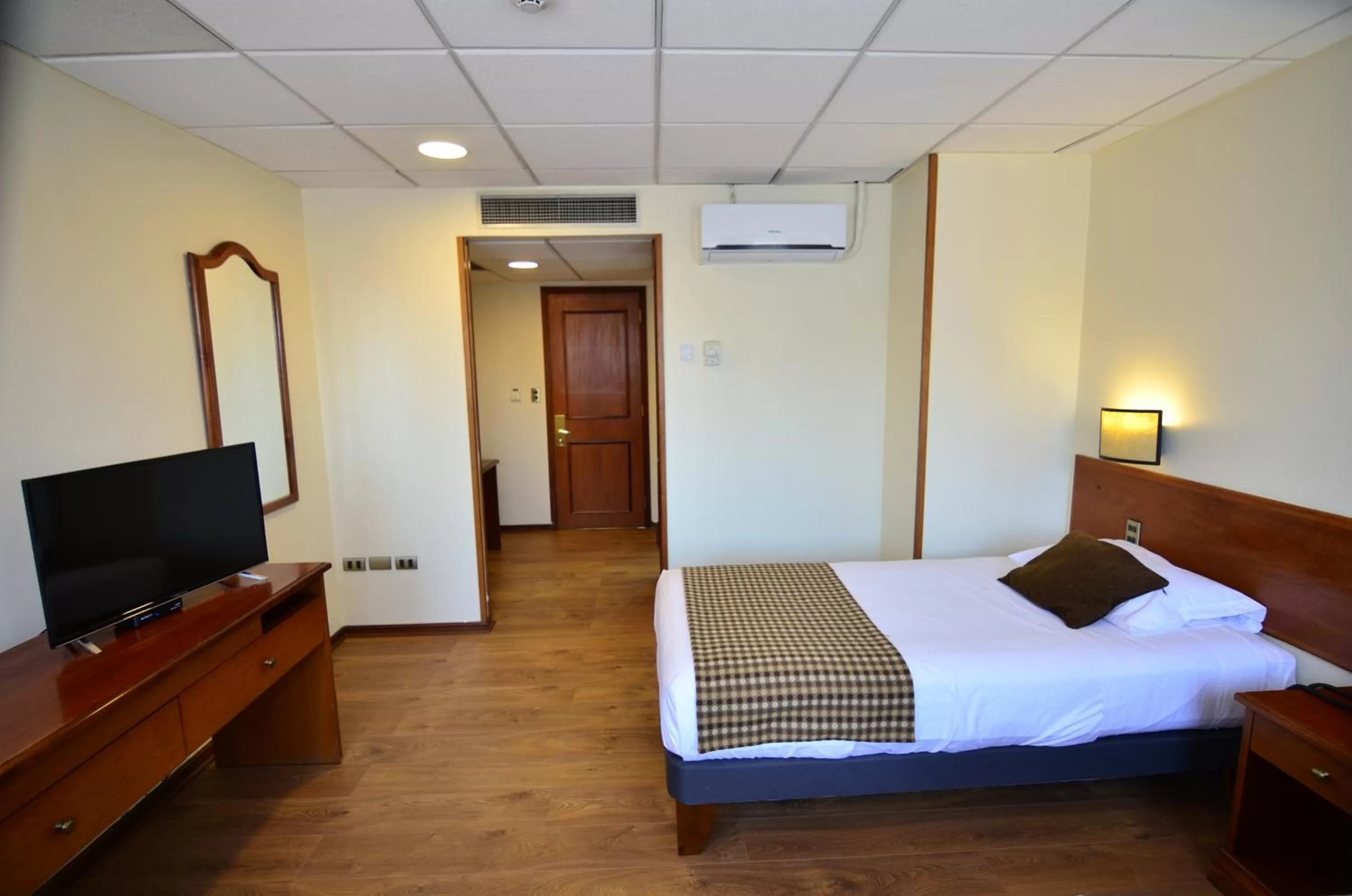 Bed in Tur Hotel Santiago