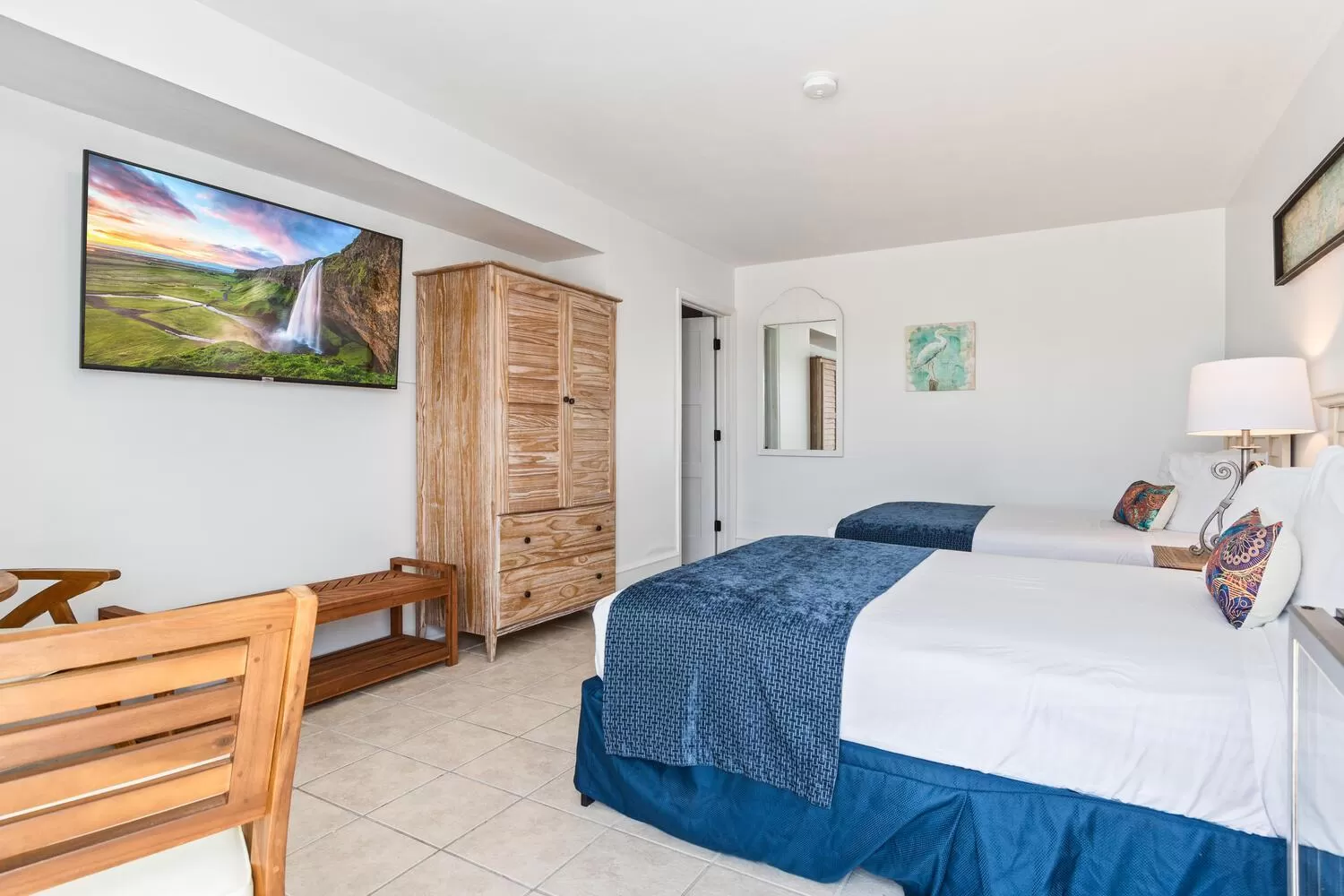 Bedroom in Lowes Wharf Marina Inn