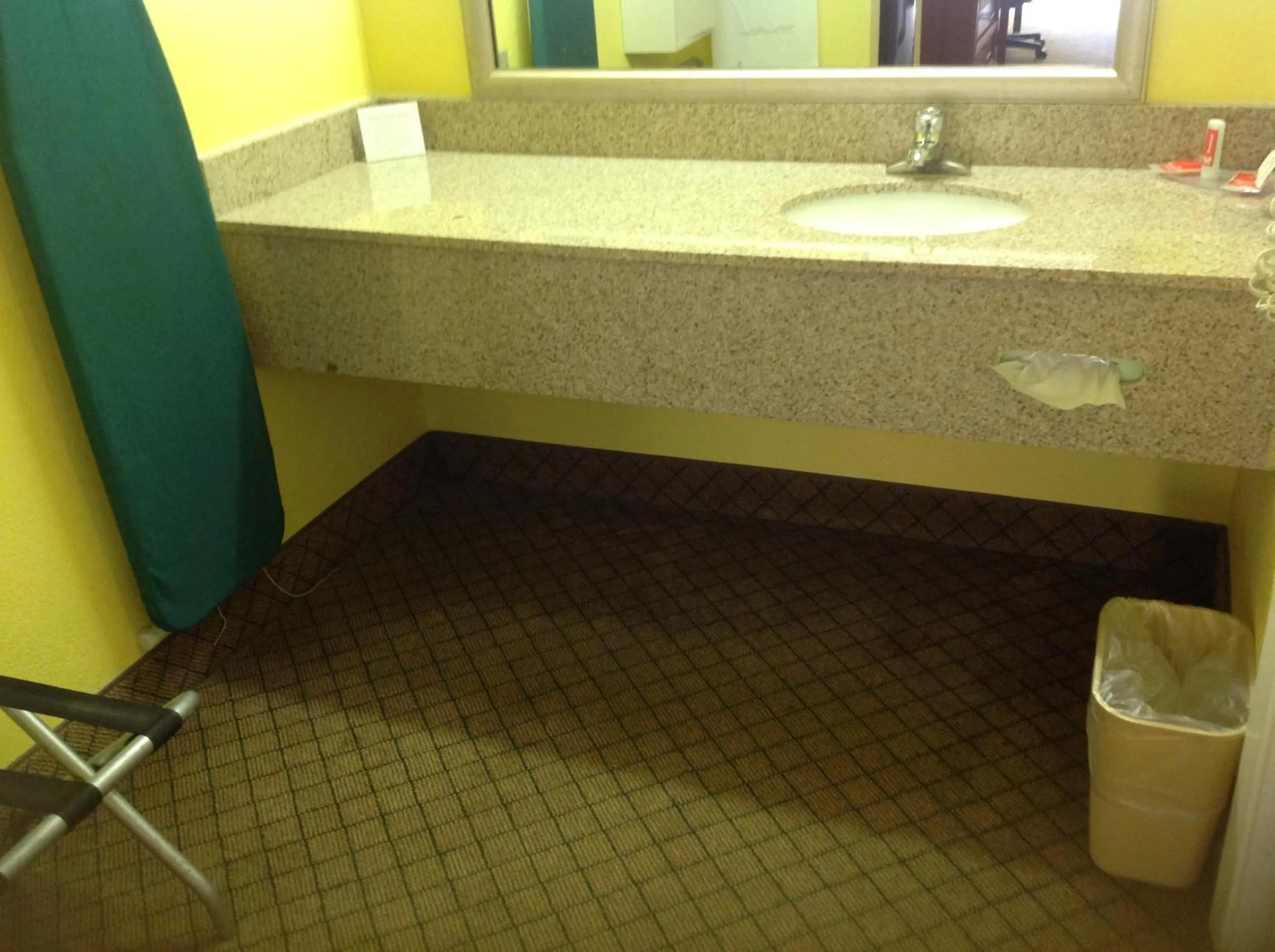 King Room - Smoking  in Econo Lodge Picayune