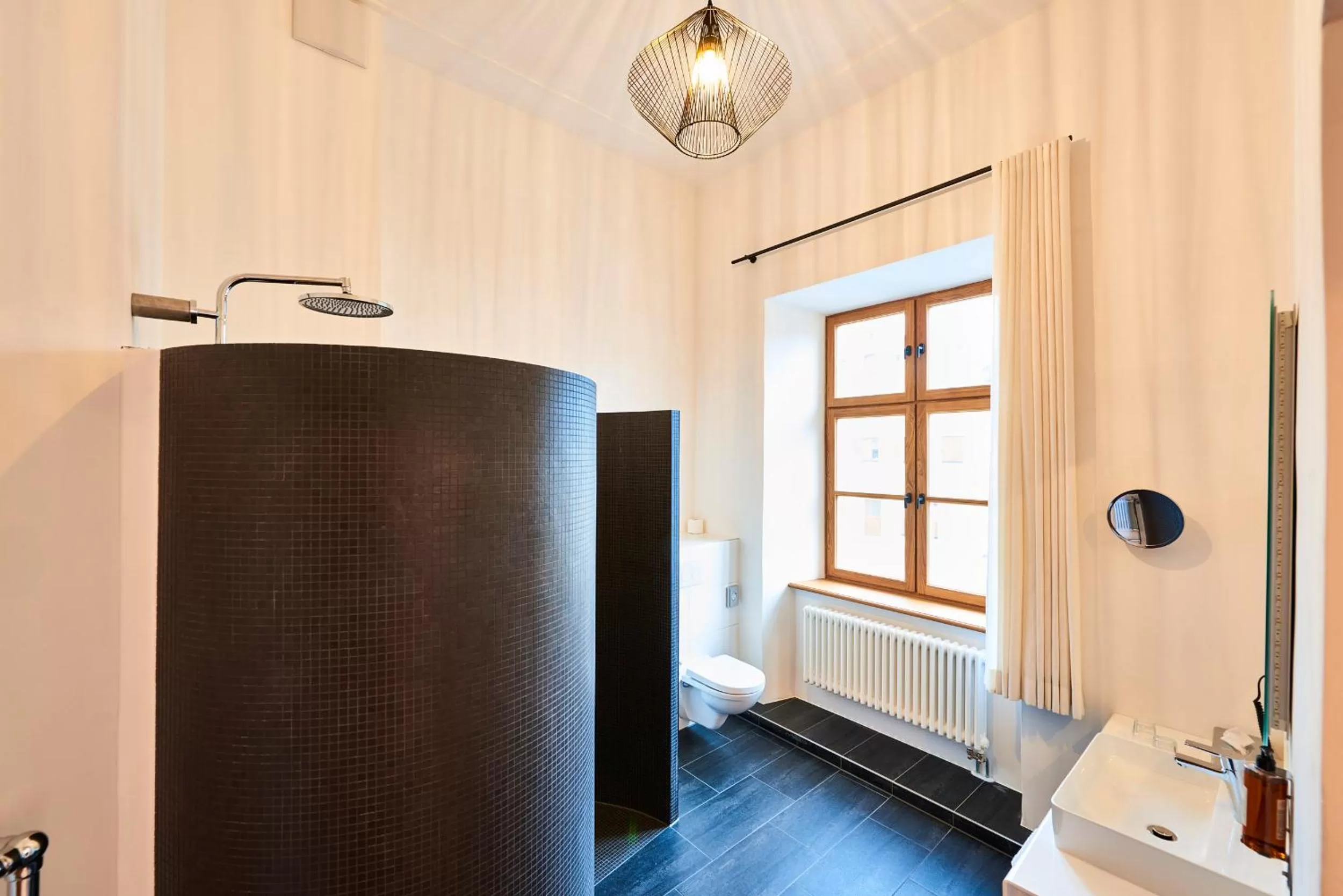 Shower in Post Berching