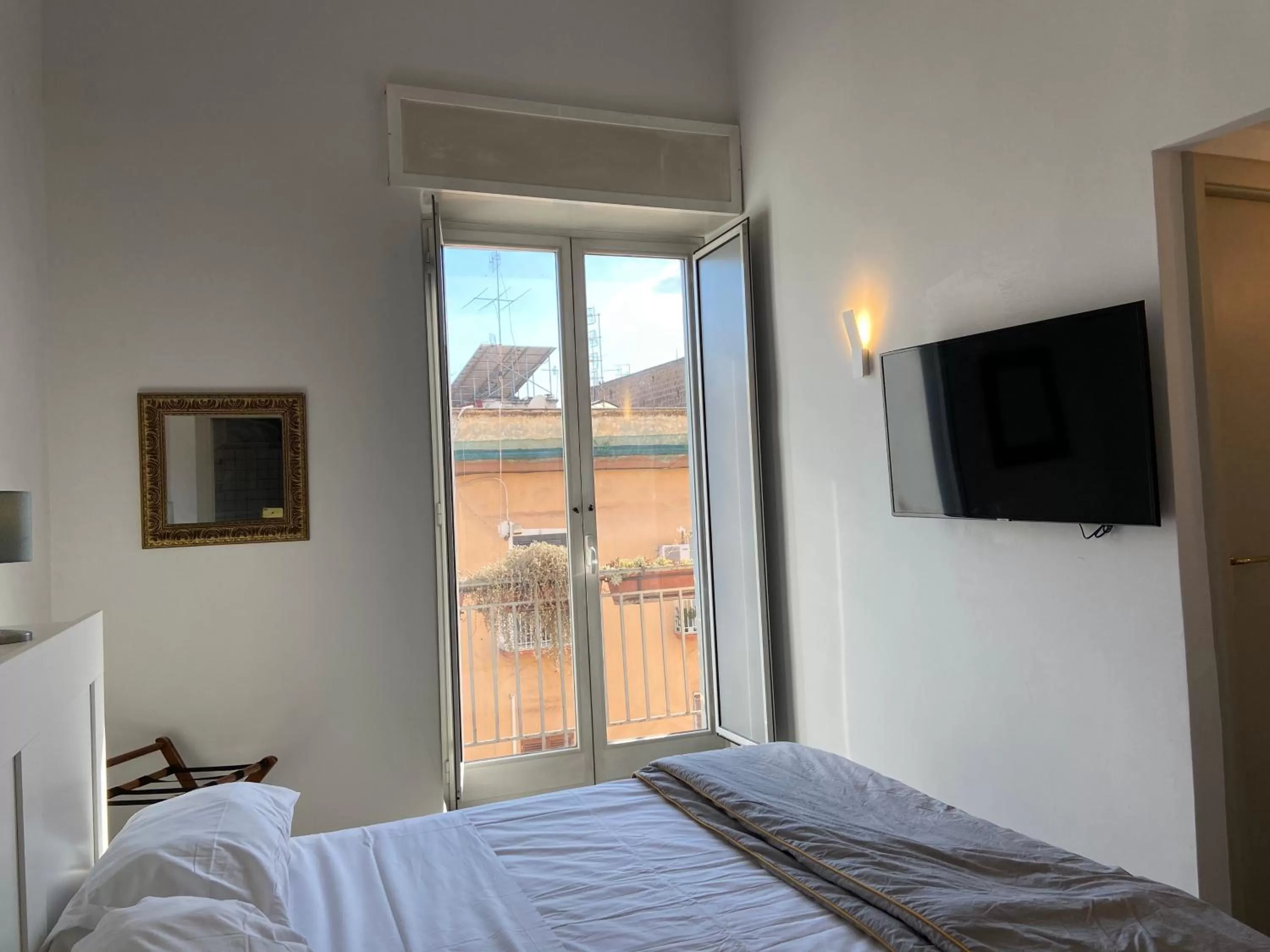 Bedroom, Bed in Jazz Hotel