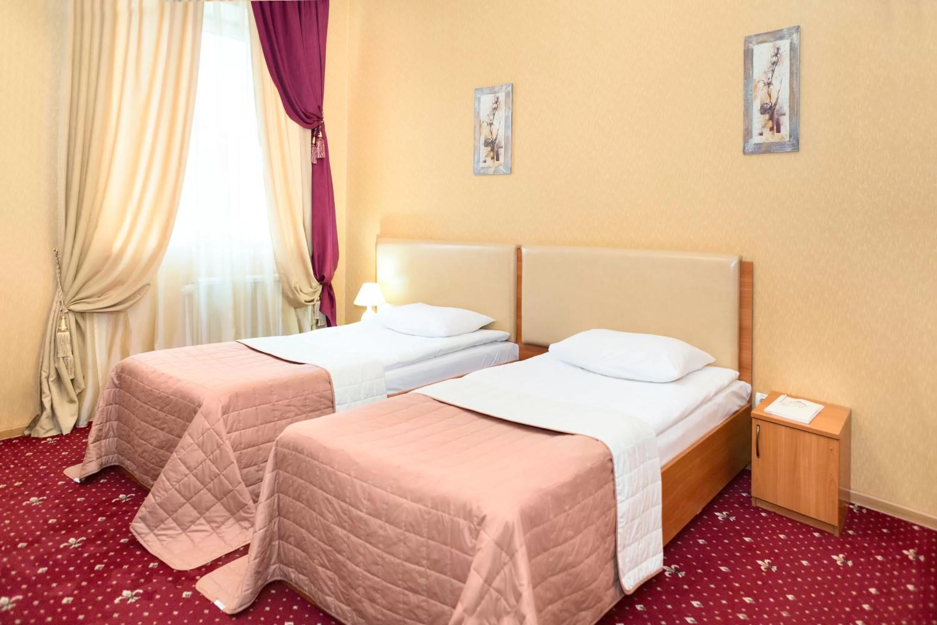 Bedroom, Bed in Lermontovskiy Hotel