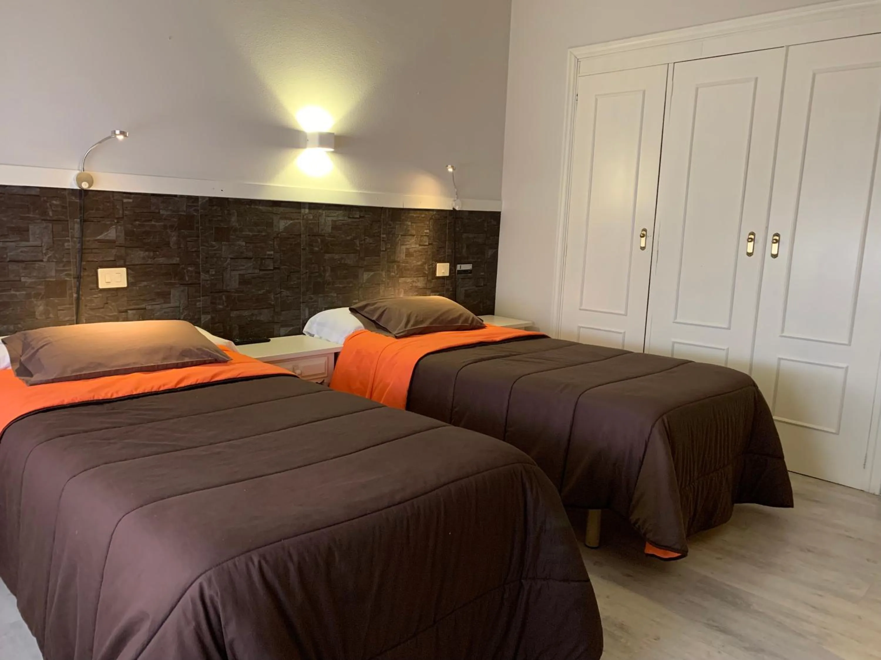 Bedroom, Bed in Hotel Los Olmos