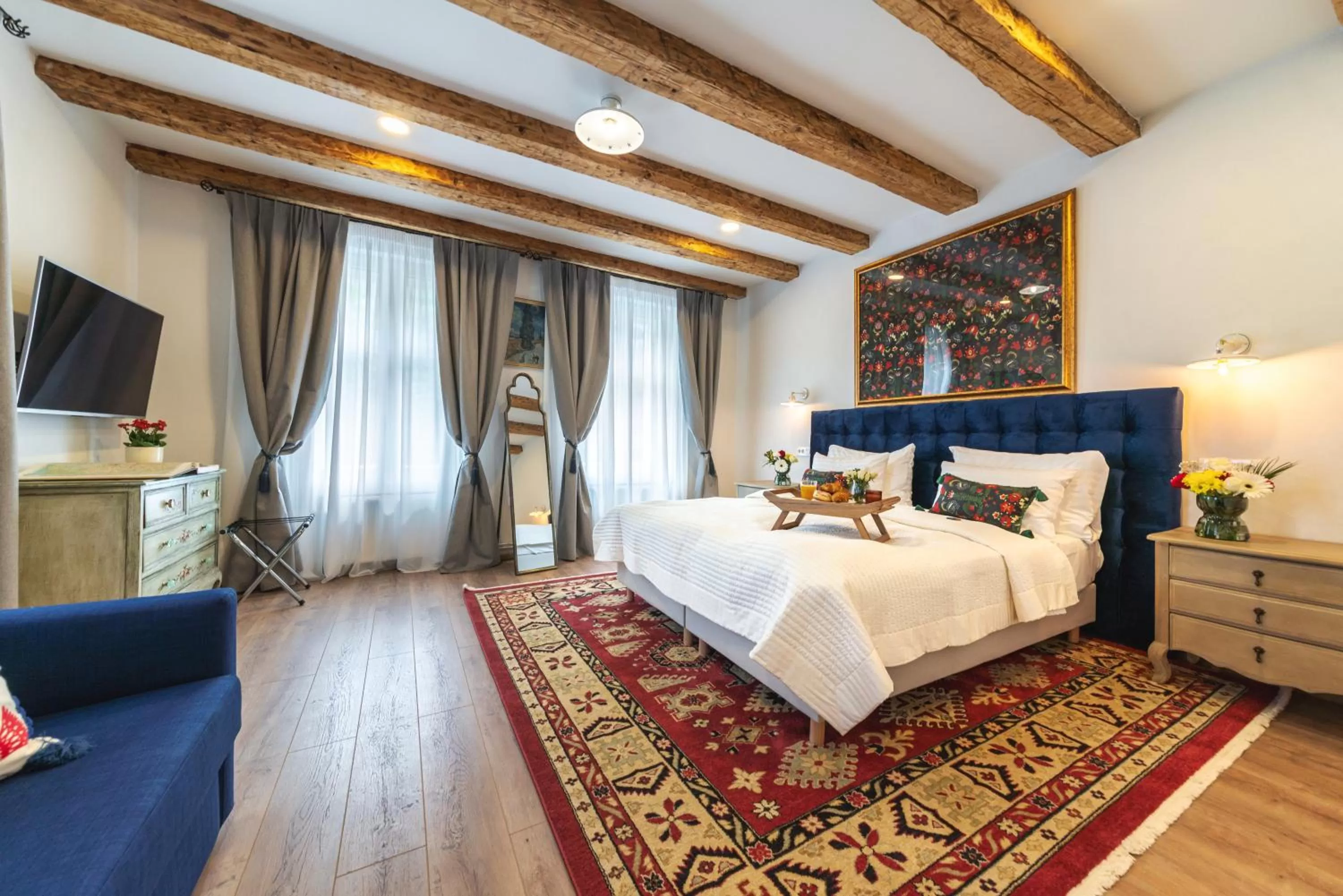 Bed in Nikolas Haus Central Location with Free Parking